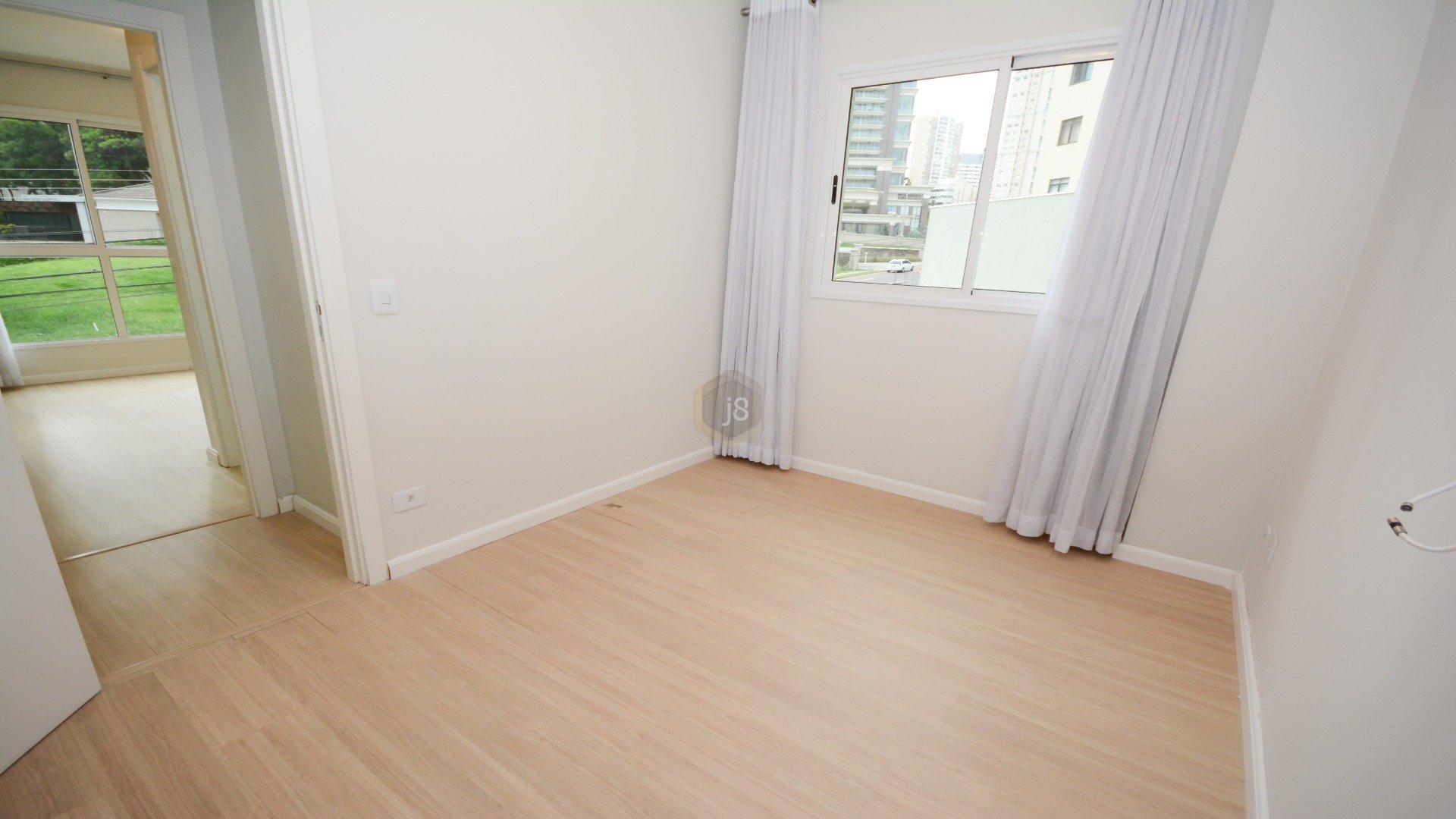 EXCELENTE APARTAMENTO DE 3 DORMITÓRIOS E 2 VAGAS NO ECOVILLE