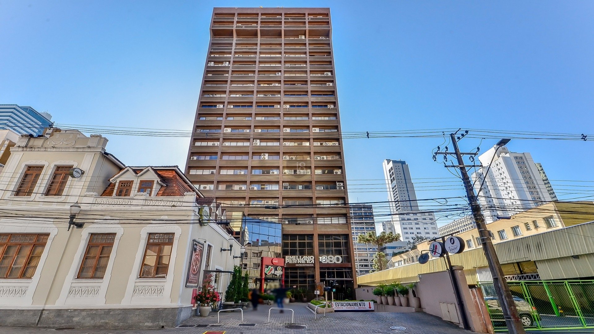 Foto de destaque Cobertura comercial duplex
