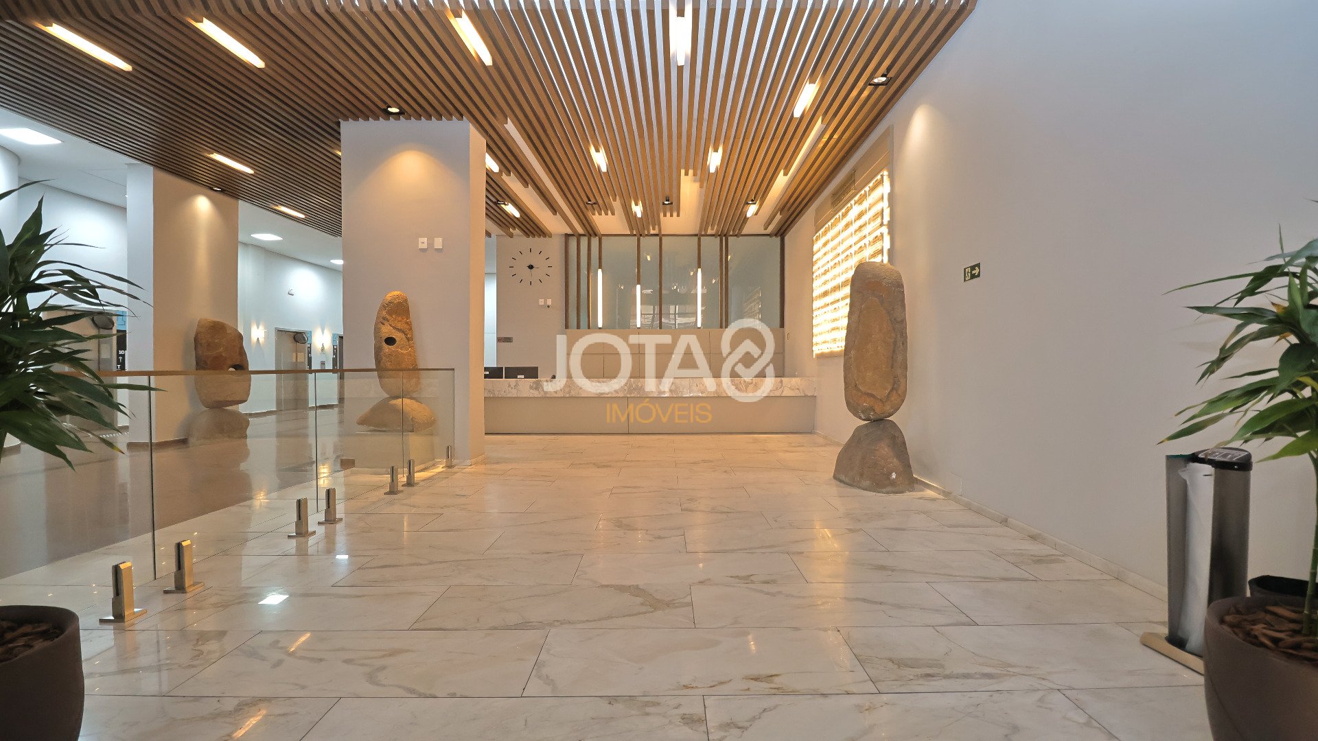 COBERTURA COMERCIAL DUPLEX