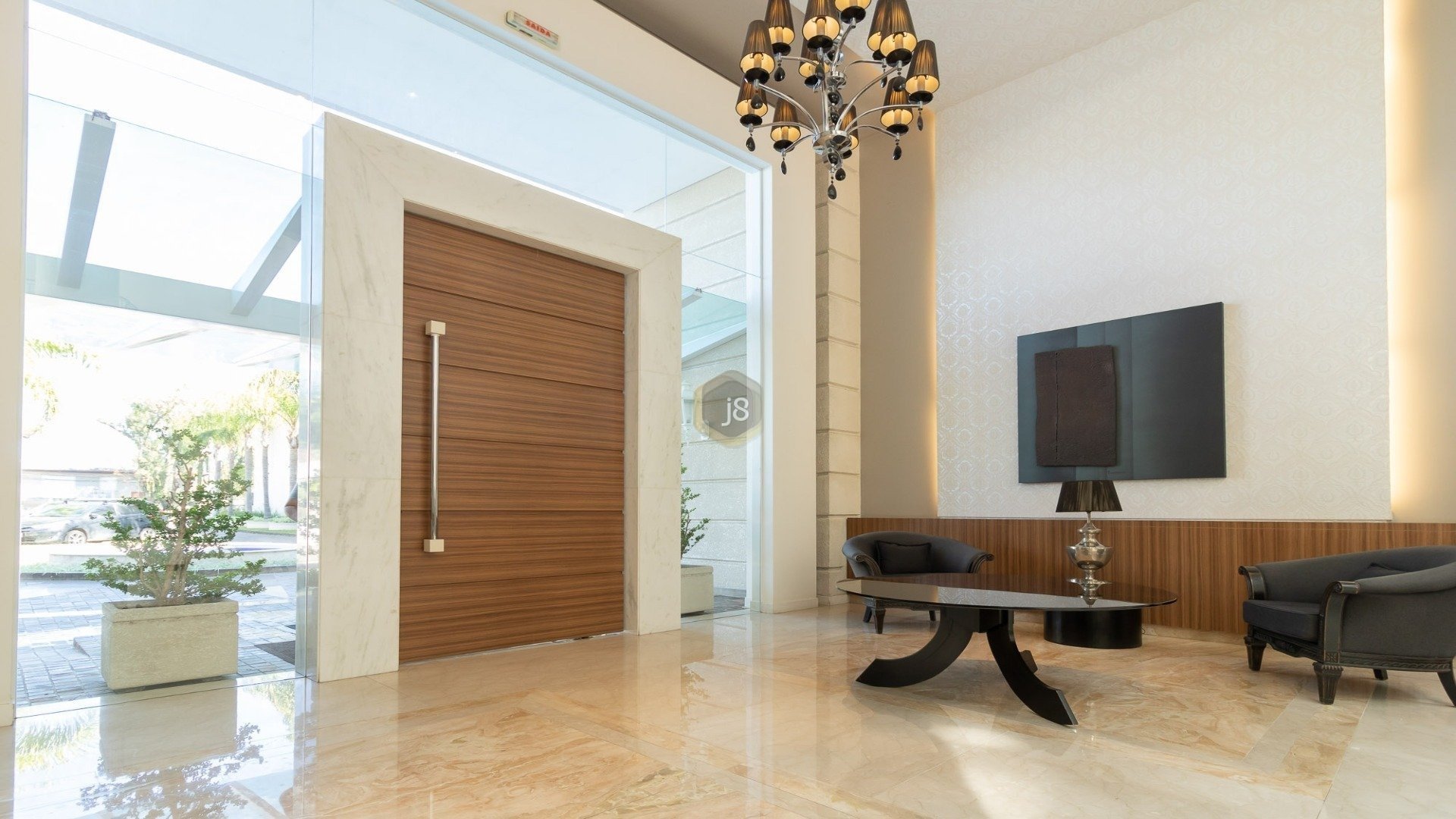 APARTAMENTO TRIPLEX MOBILIADO NO BATEL