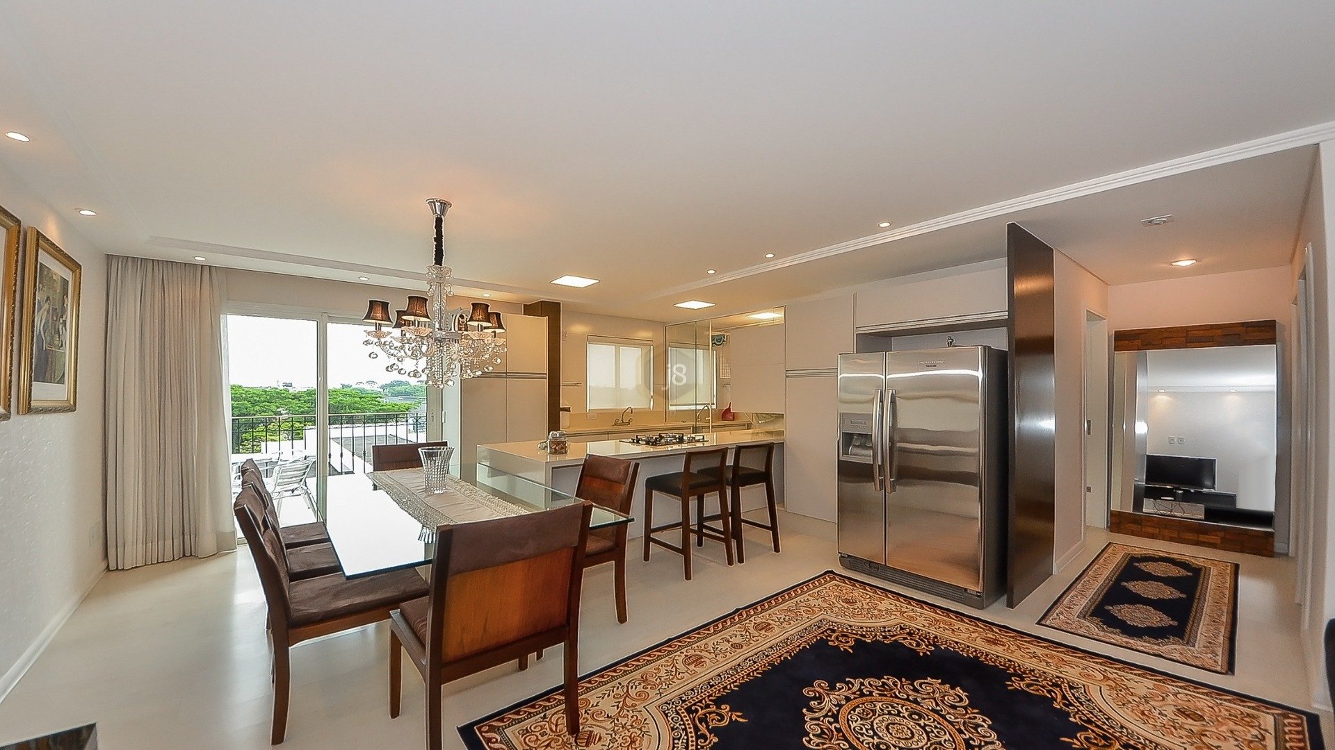 APARTAMENTO TRIPLEX MOBILIADO NO BATEL