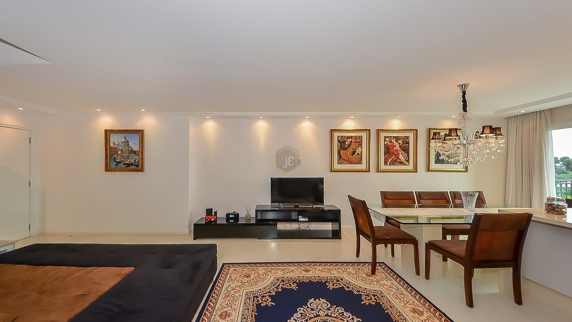 APARTAMENTO TRIPLEX MOBILIADO NO BATEL