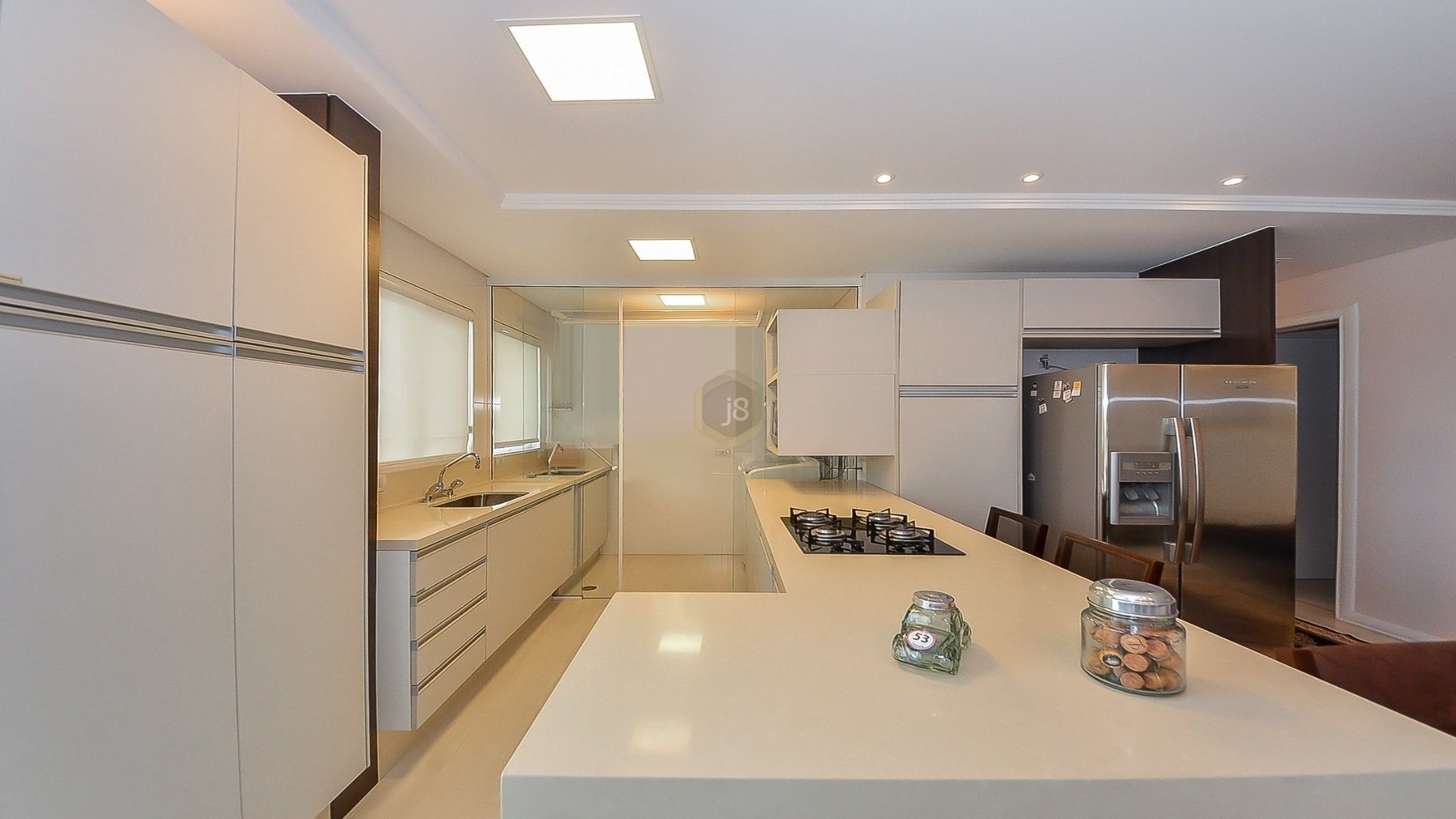APARTAMENTO TRIPLEX MOBILIADO NO BATEL