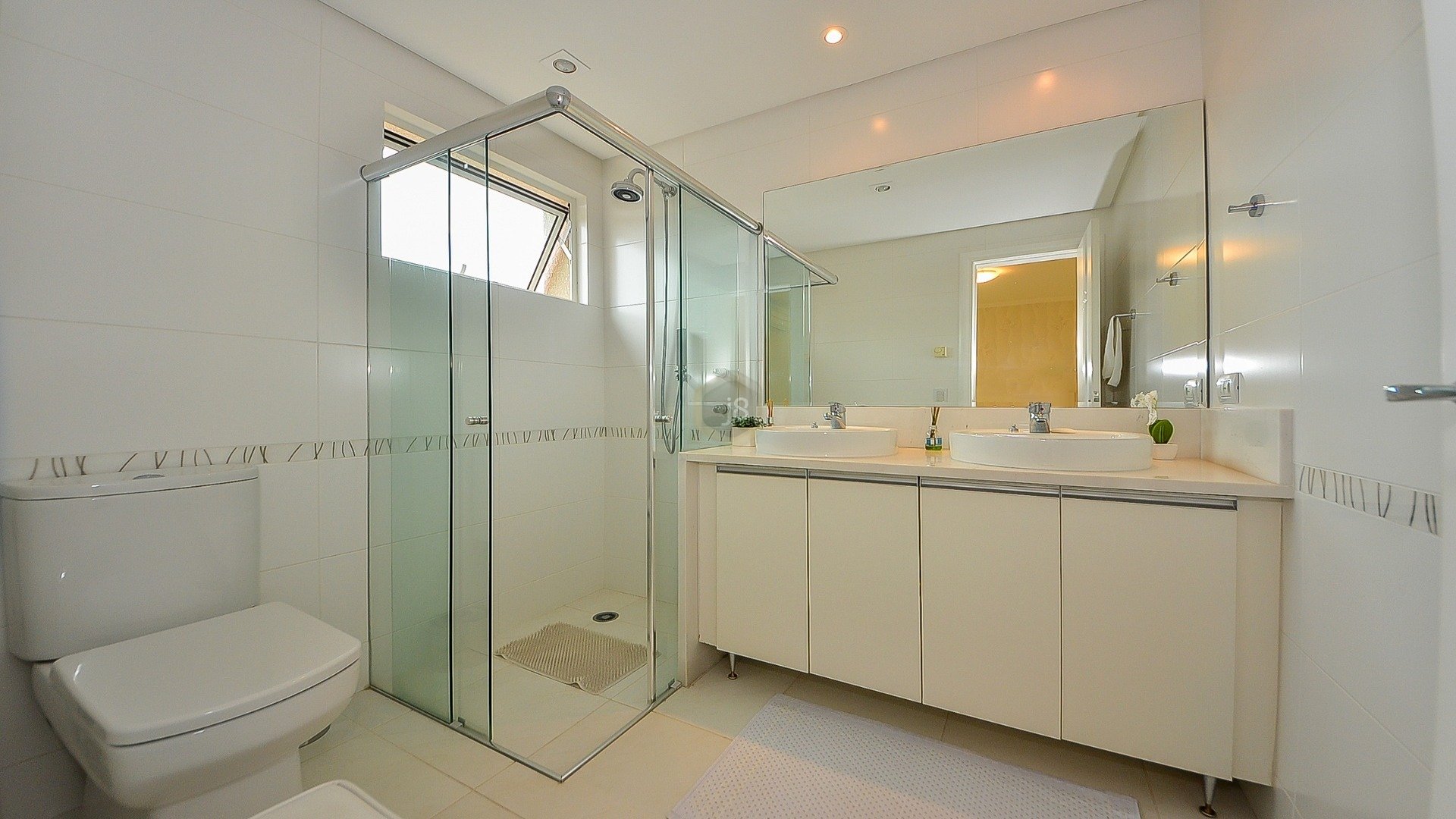 APARTAMENTO TRIPLEX MOBILIADO NO BATEL