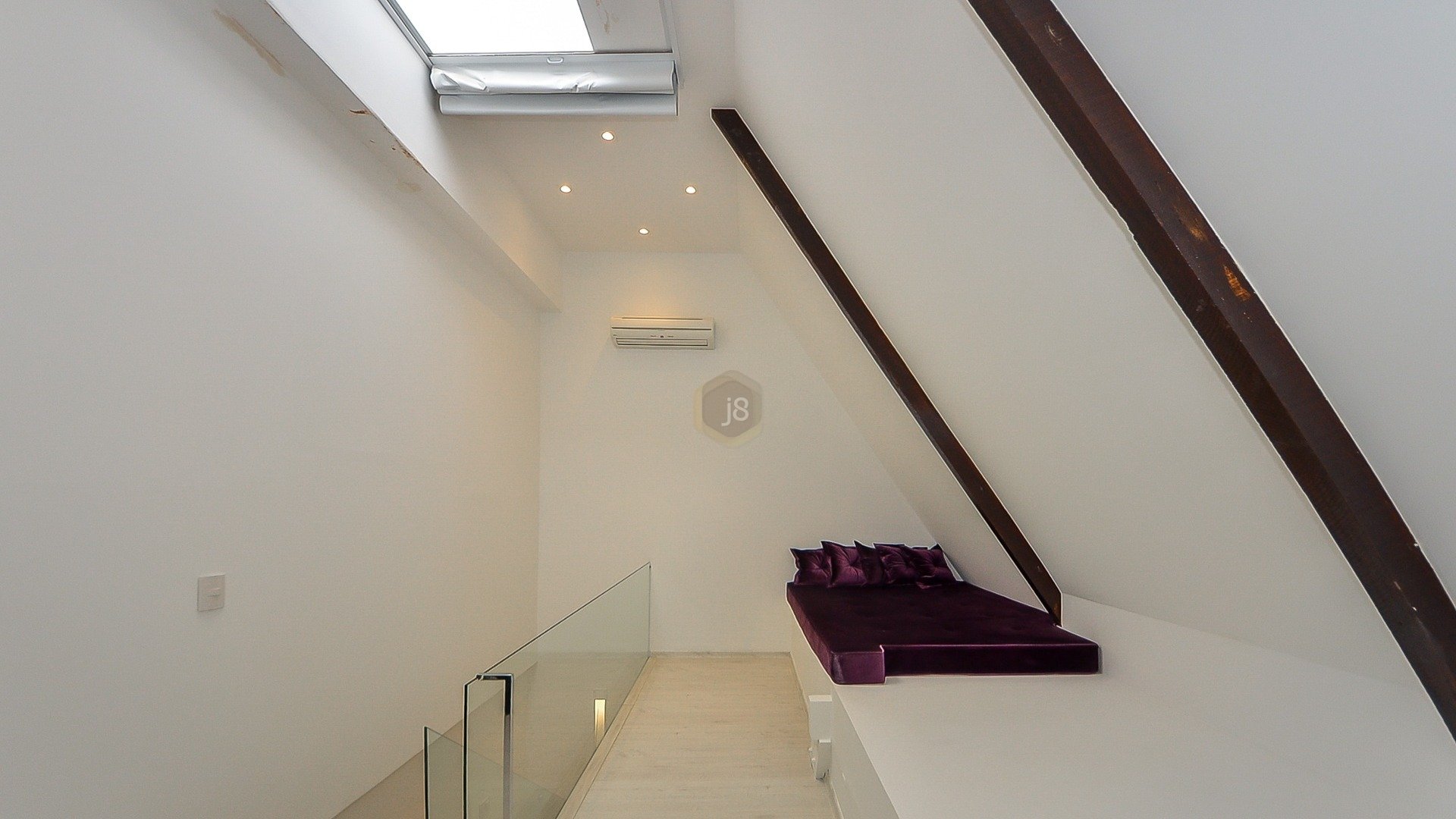 APARTAMENTO TRIPLEX MOBILIADO NO BATEL