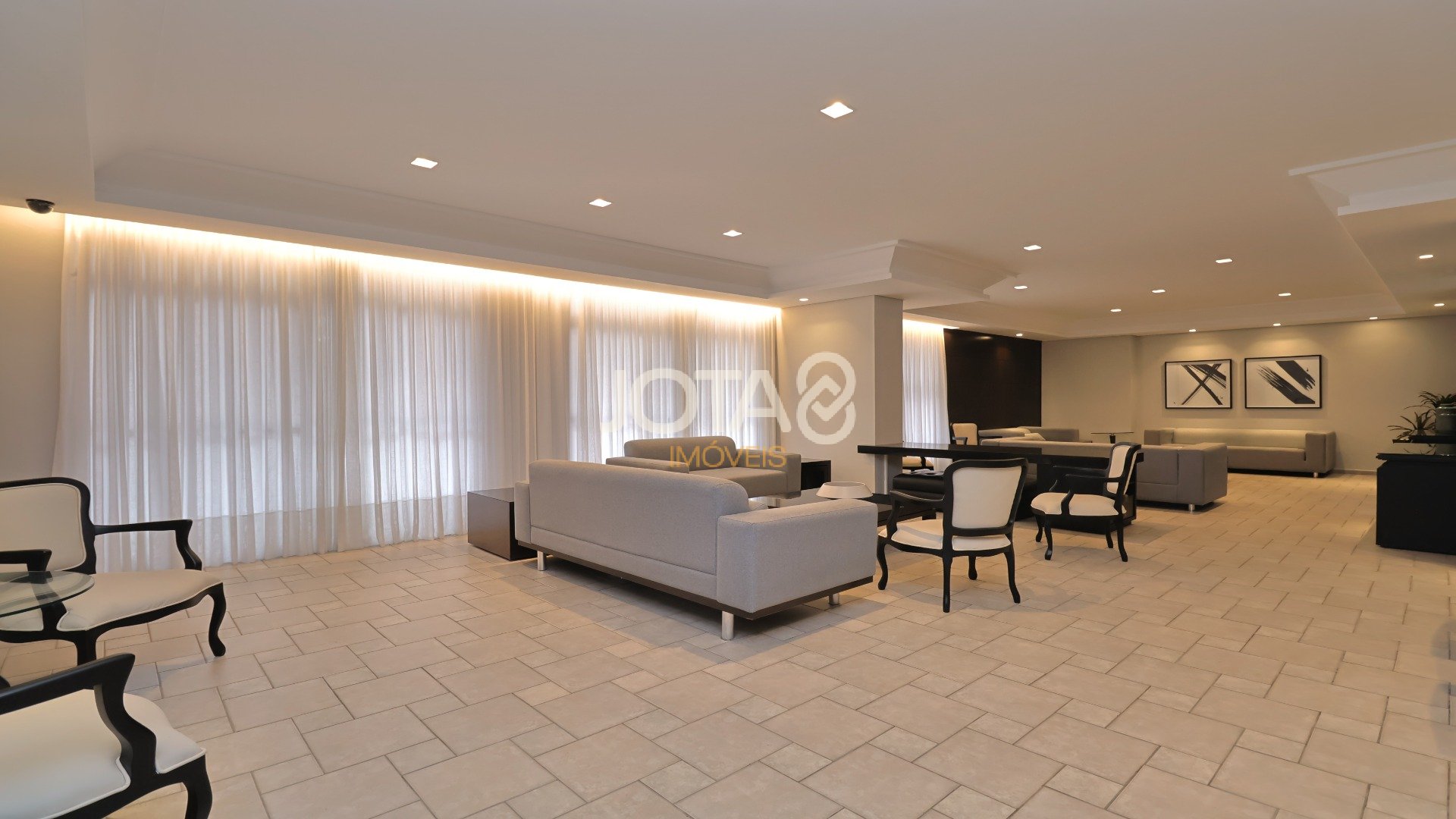 APARTAMENTO SEMI MOBILIADO NO ÁGUA VERDE