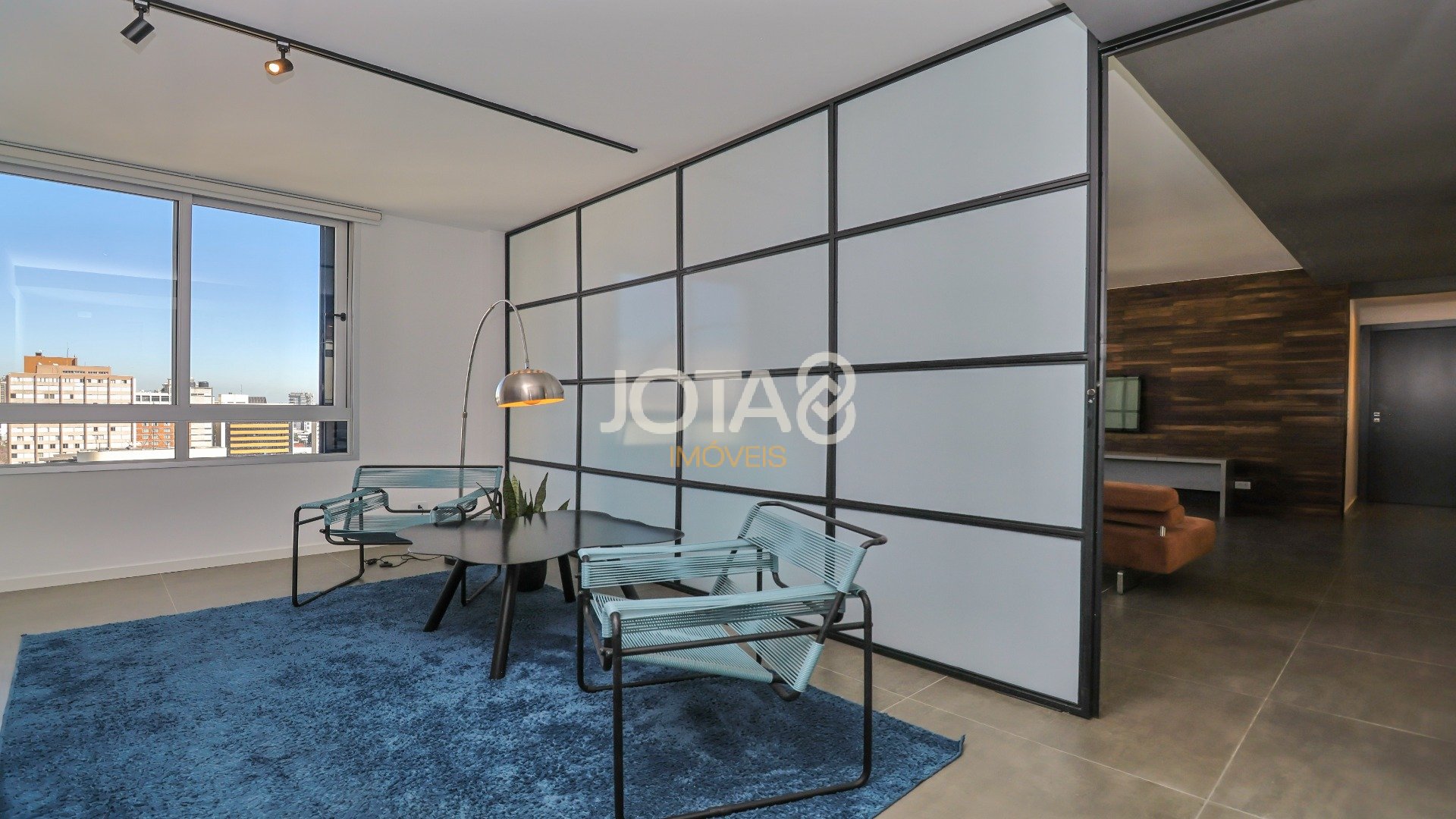 APARTAMENTO REFORMADO, MOBILIADO E DECORADO!