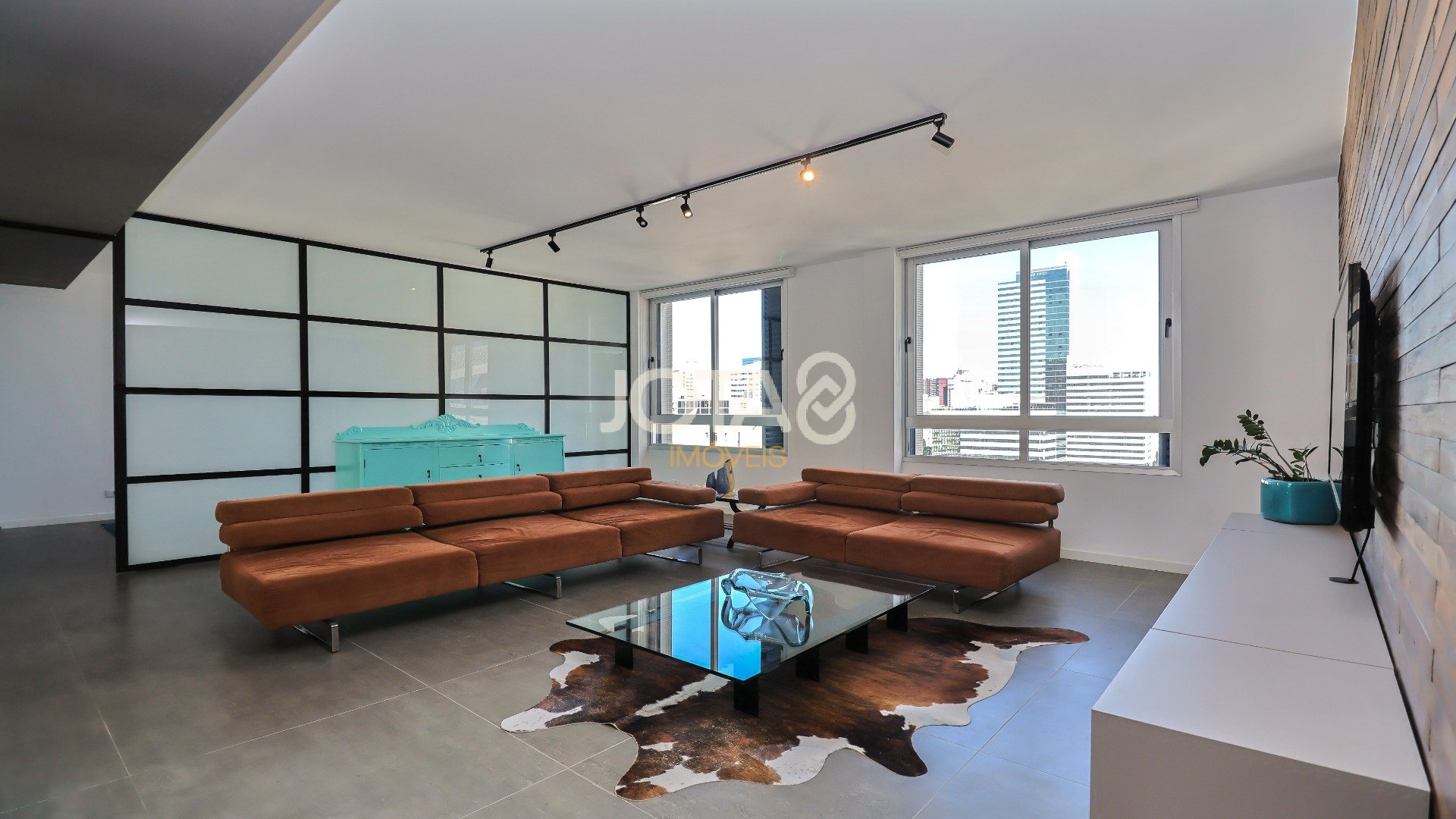 APARTAMENTO REFORMADO, MOBILIADO E DECORADO!