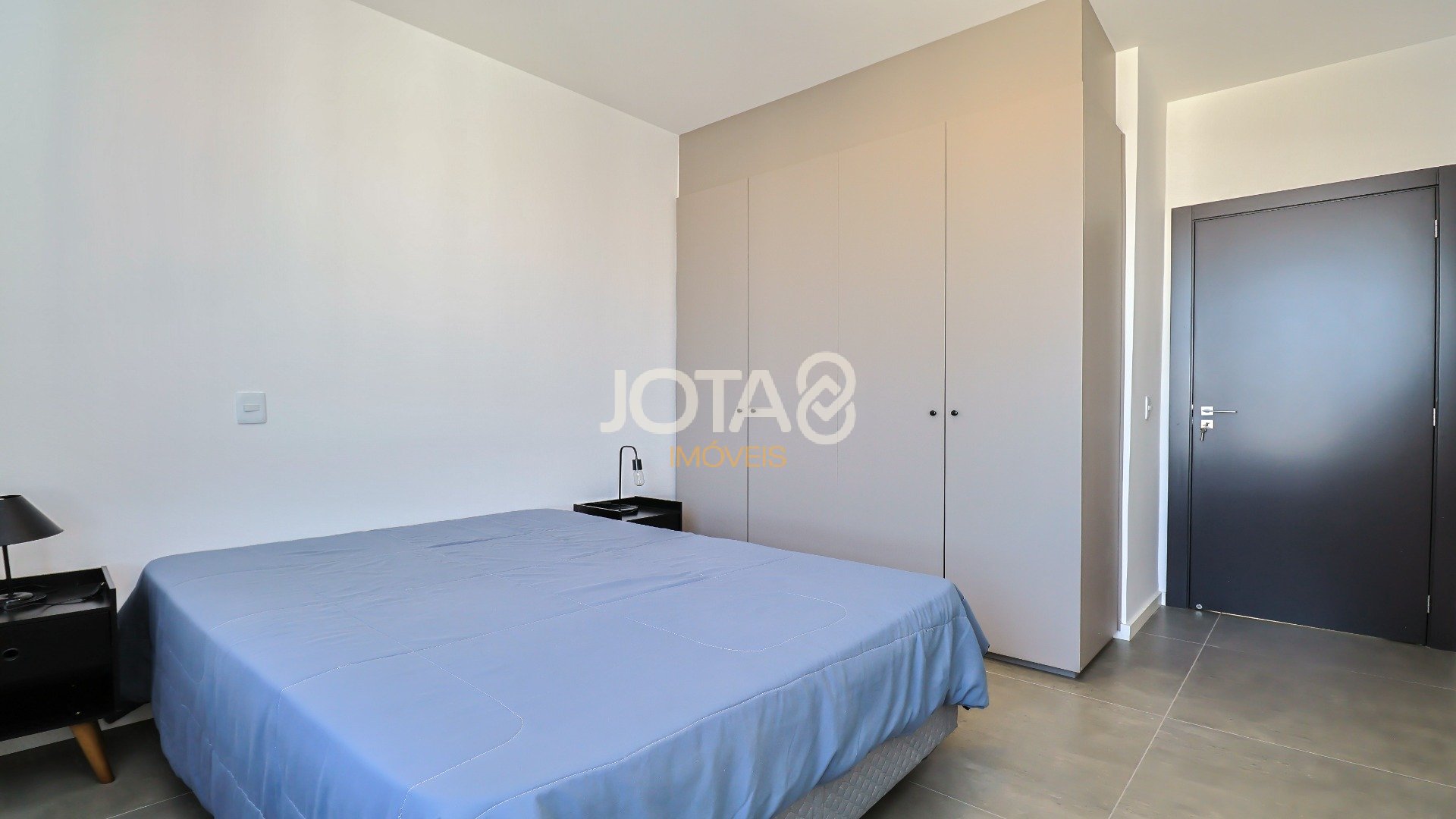 APARTAMENTO REFORMADO, MOBILIADO E DECORADO!