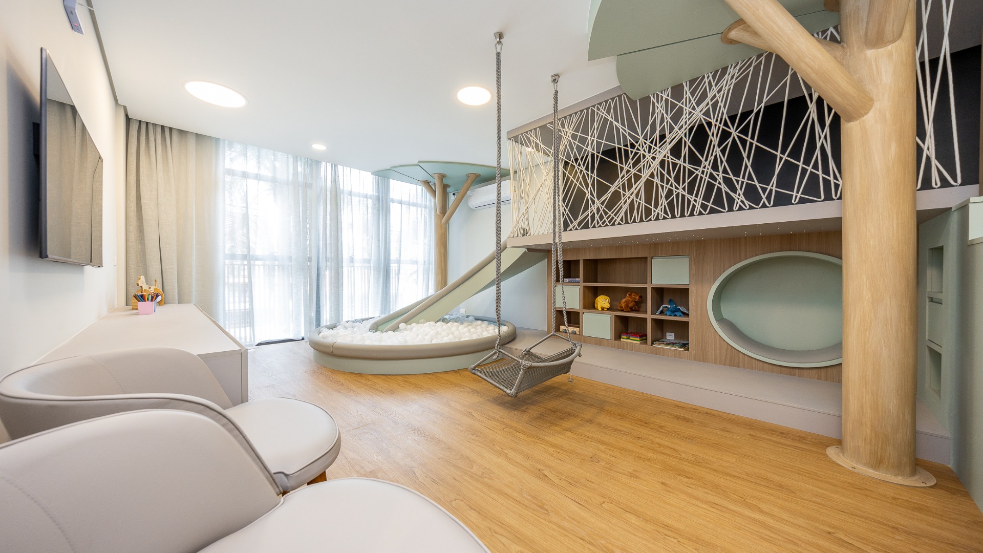 APARTAMENTO COM 2 SUÍTES NO BIGORRILHO