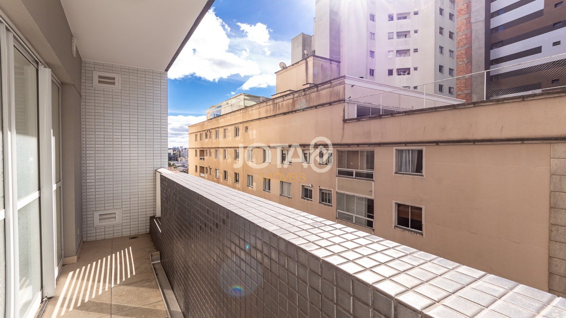 SALA COMERCIAL NO INSPIRA BUSINESS - JOTA8 IMÓVEIS