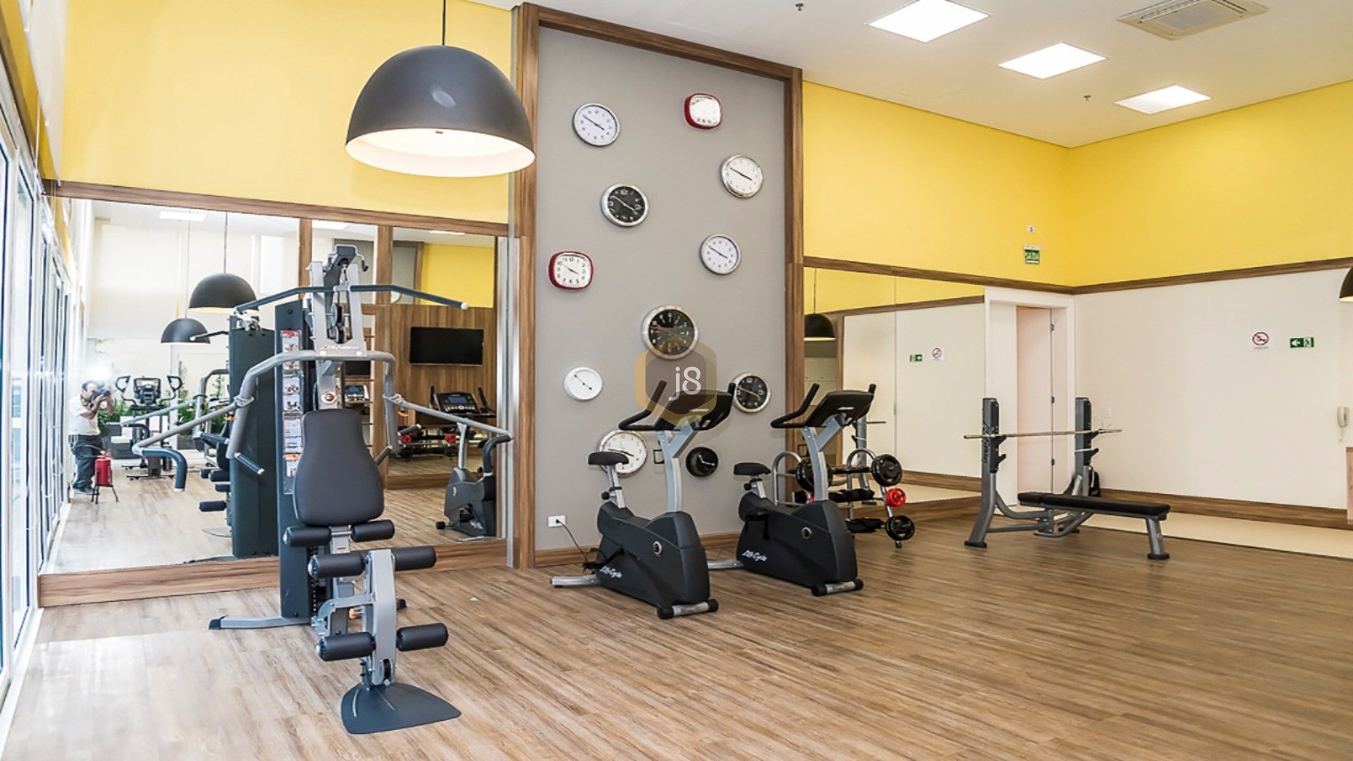 EXCELENTE SALA COMERCIAL NA AVENIDA REPÚBLICA ARGENTINA