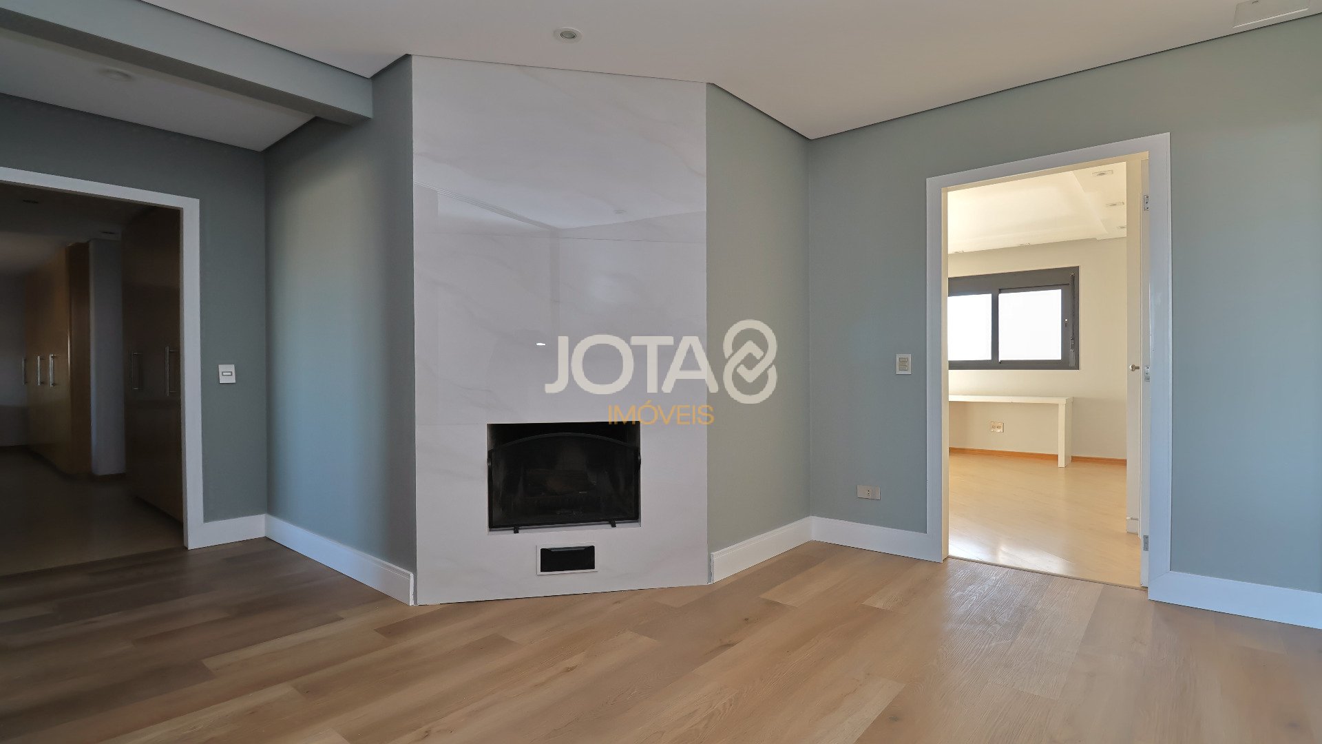 LINDO APARTAMENTO MOBILIADO