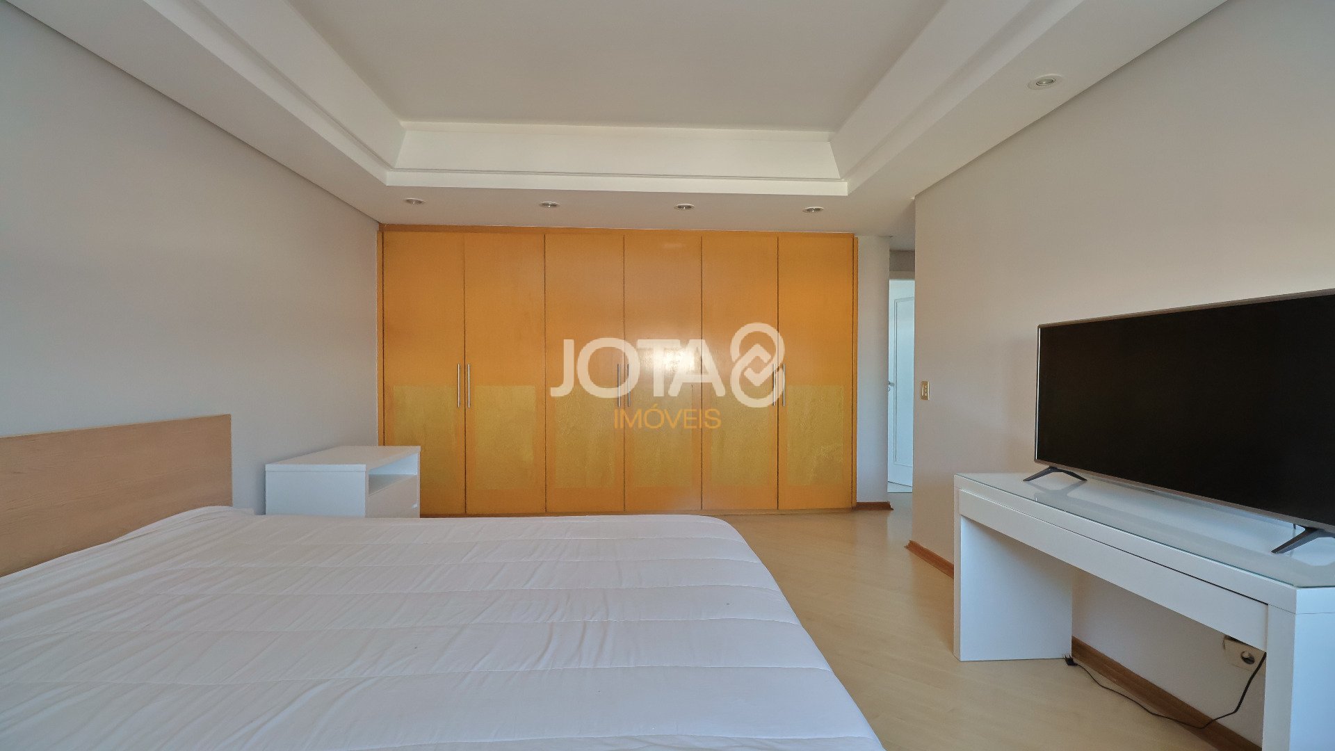LINDO APARTAMENTO MOBILIADO