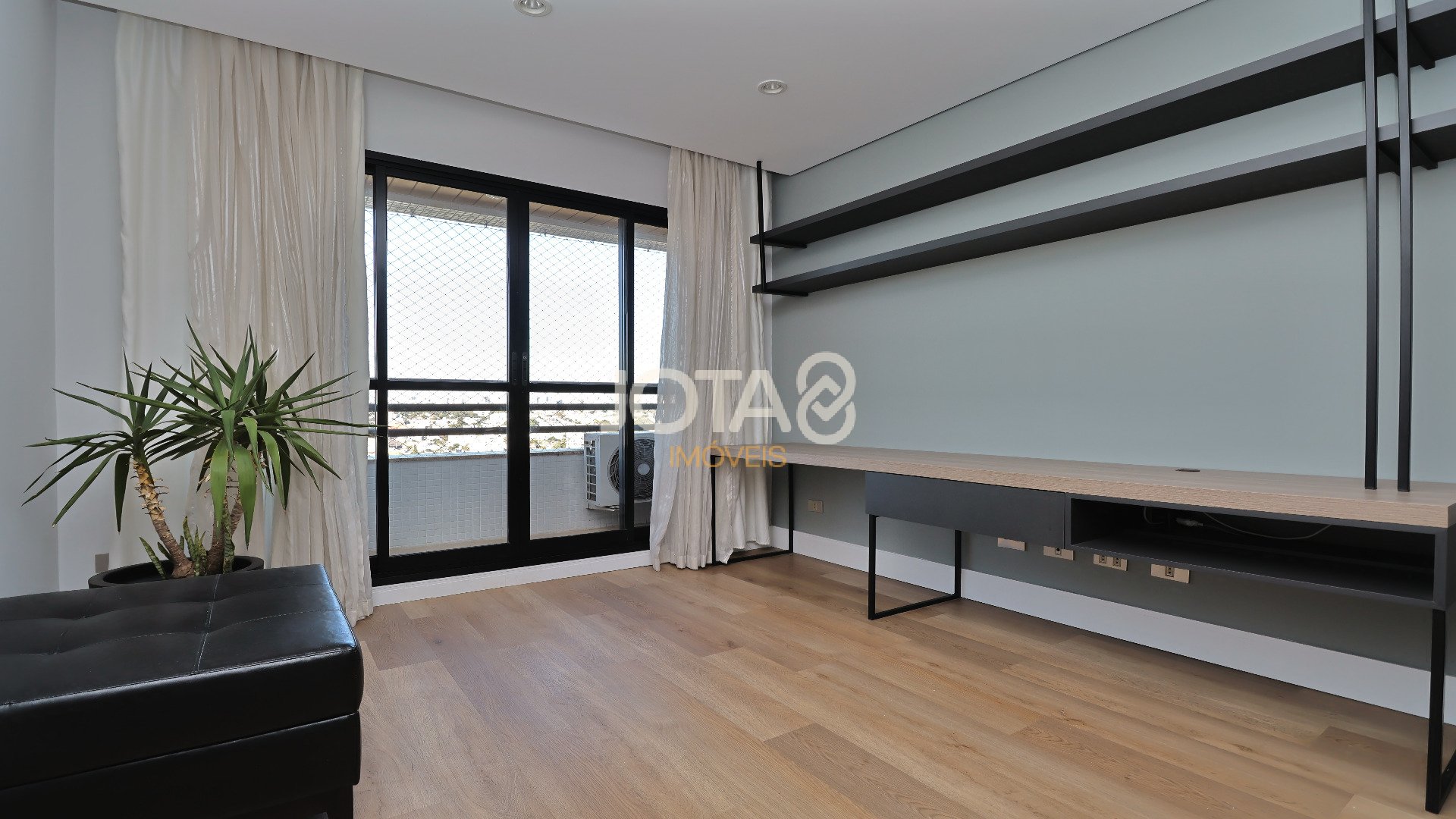 LINDO APARTAMENTO MOBILIADO