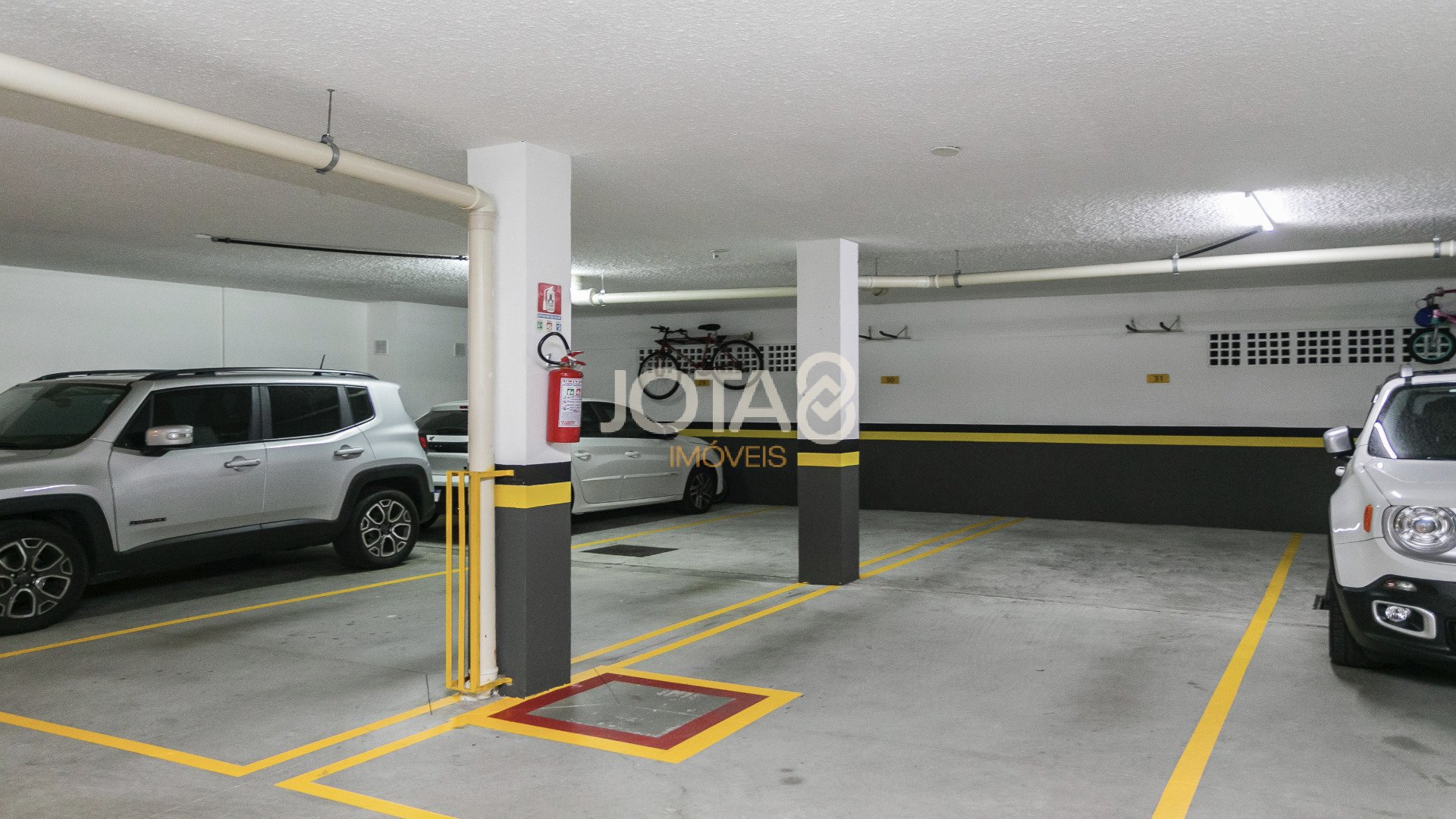 APARTAMENTO EM CONDOMÍNIO CLUBE NO BIGORRILHO