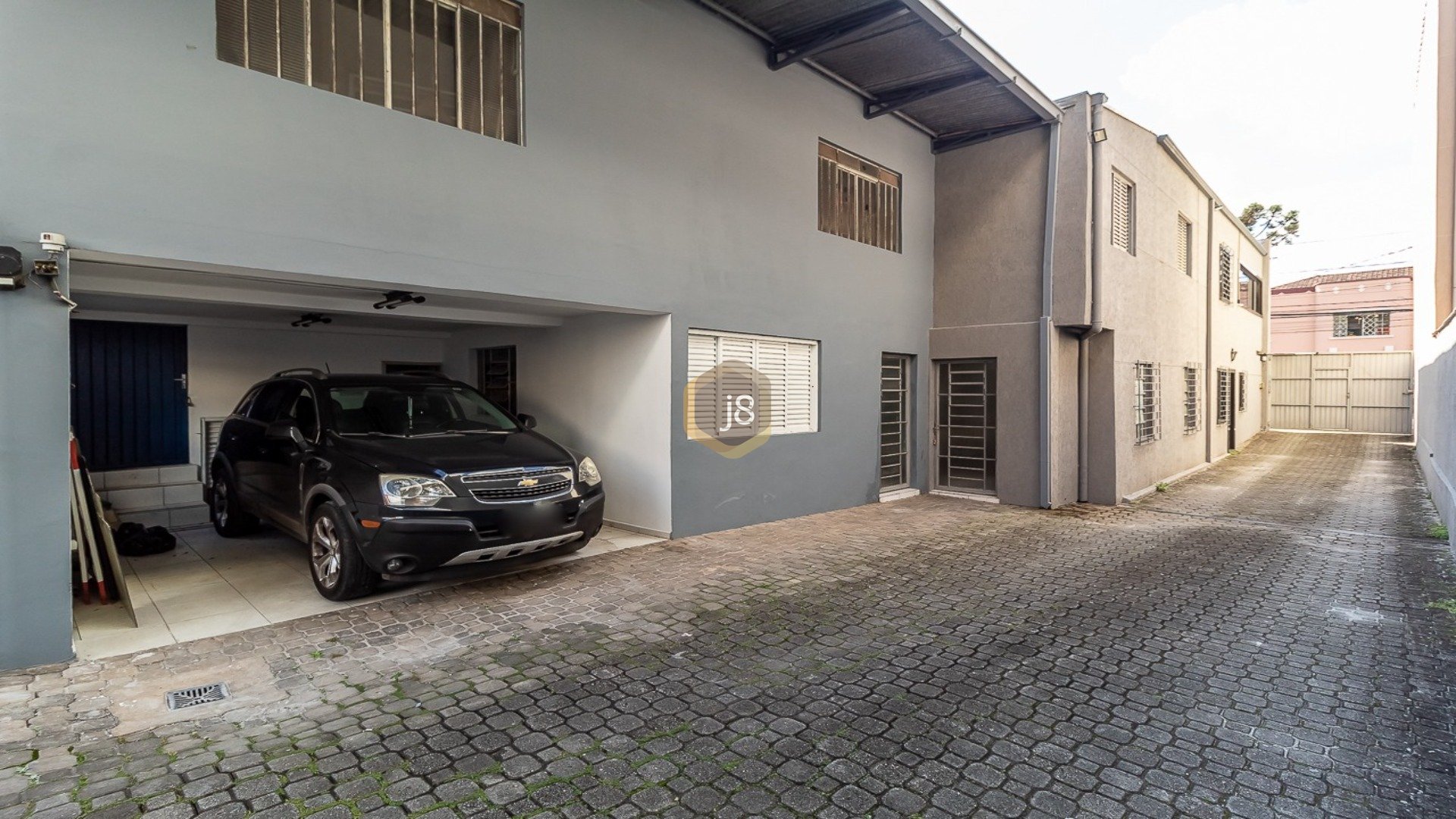 CASA COMERCIAL COM EXCELENTE LOCALIZAÇÃO