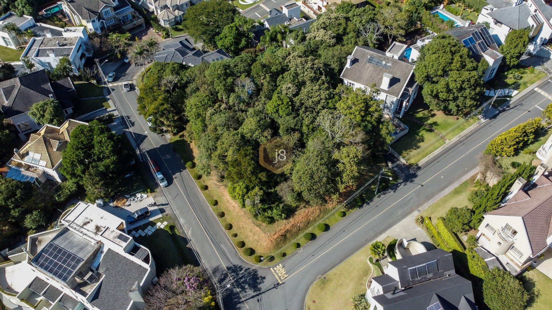 RESIDENCIAL JOÃO TURIN  EM FRENTE AO PARQUE TINGUI