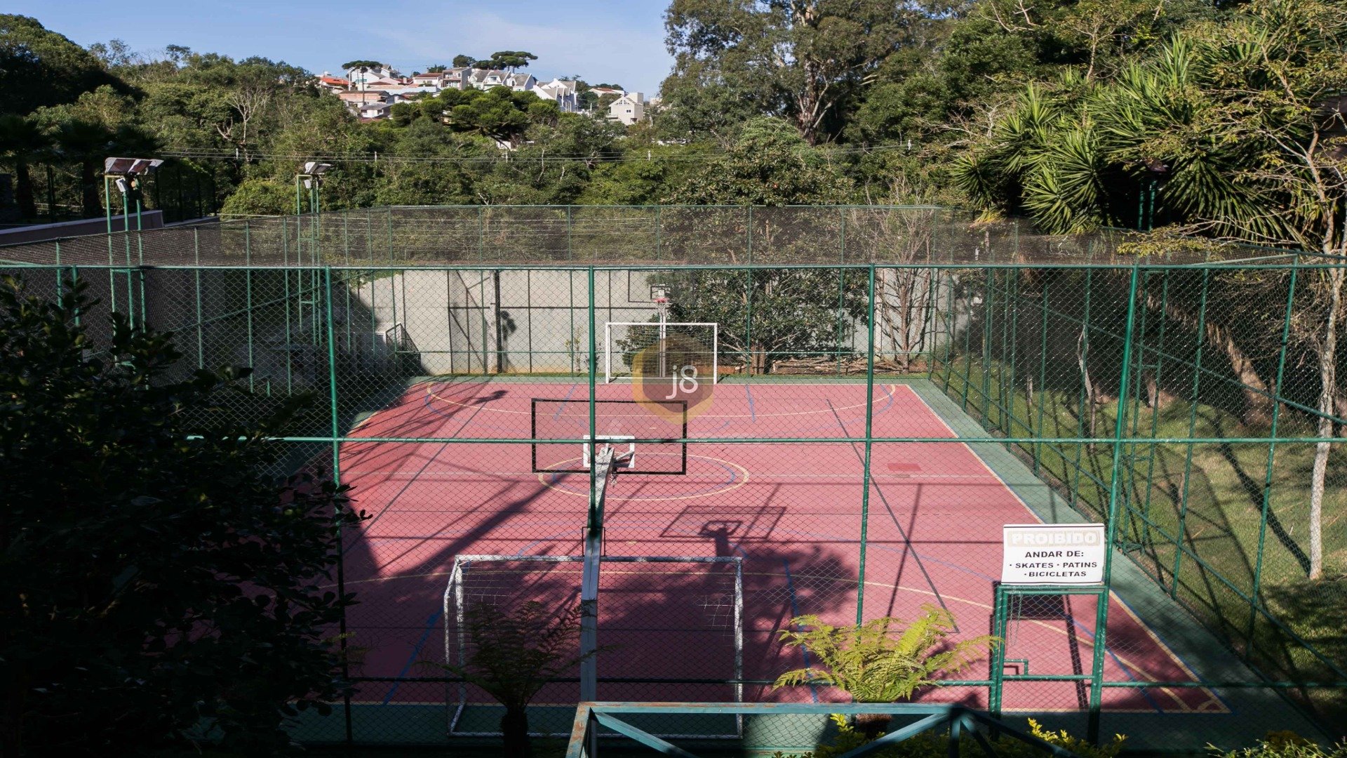 RESIDENCIAL JOÃO TURIN  EM FRENTE AO PARQUE TINGUI