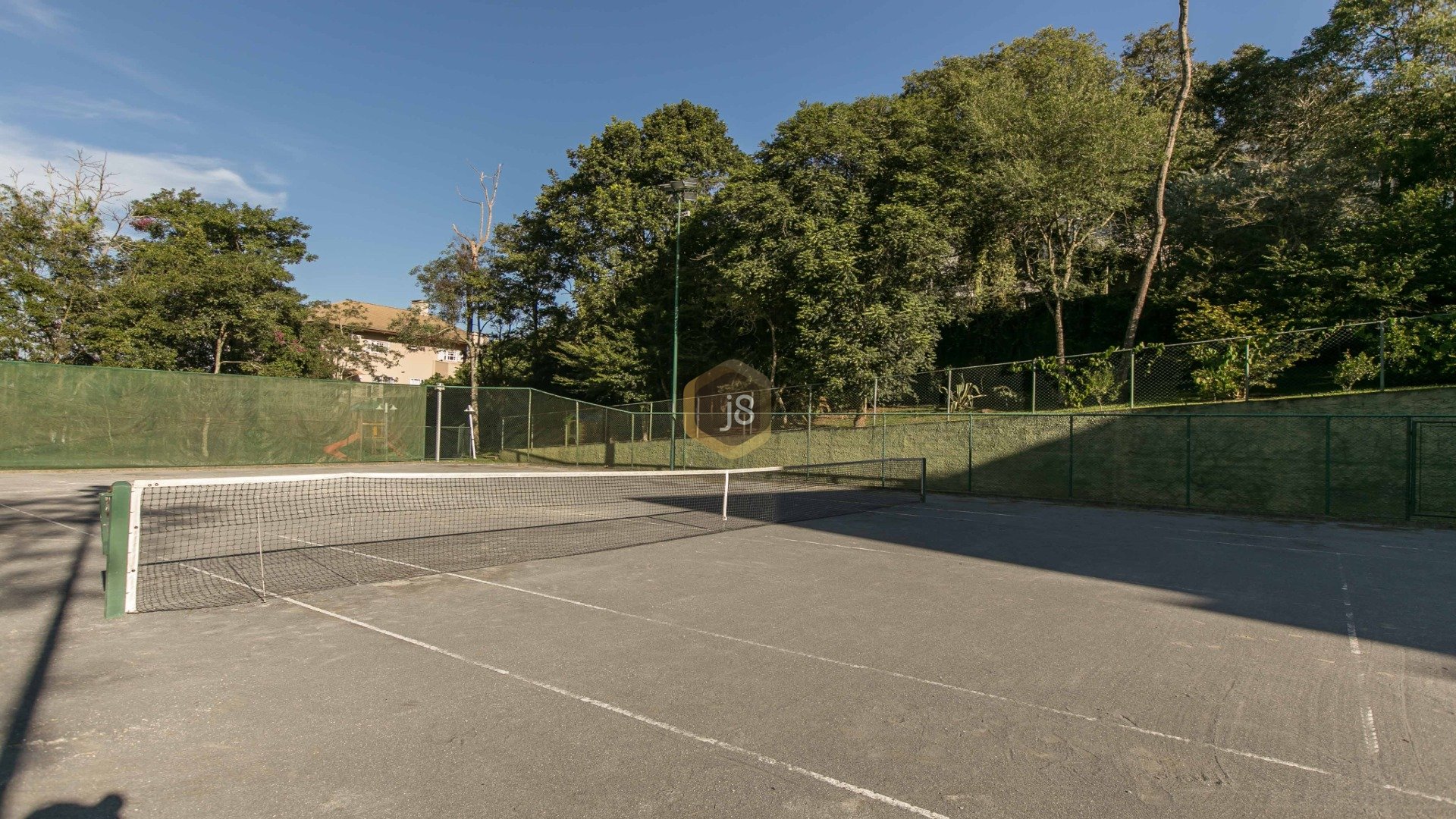 RESIDENCIAL JOÃO TURIN  EM FRENTE AO PARQUE TINGUI