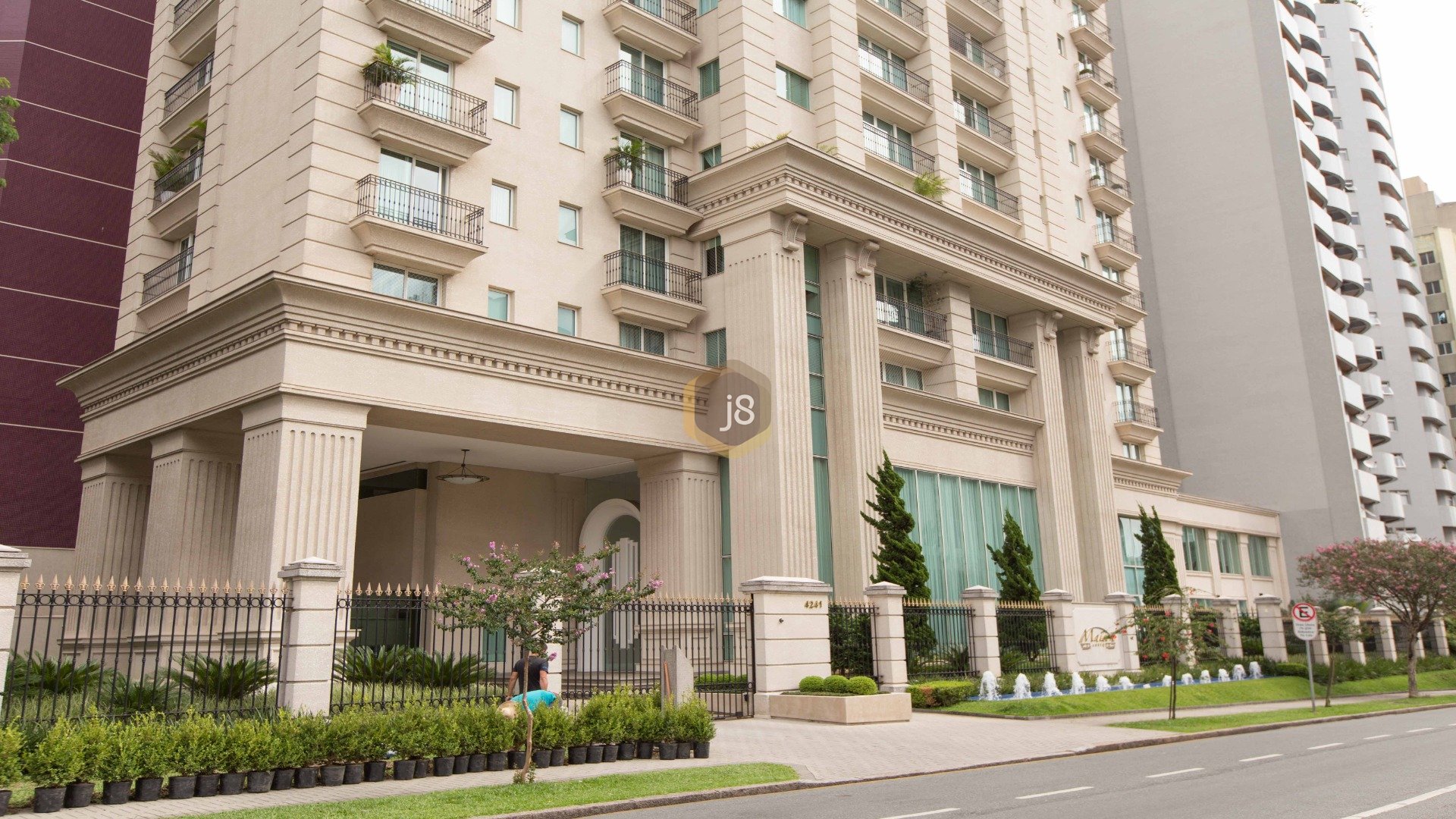 Foto de destaque Apartamento de luxo com 3 suítes no batel