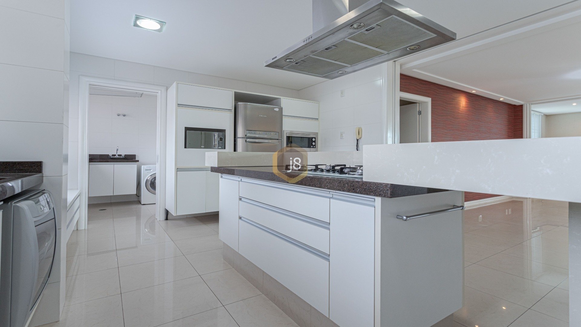 APARTAMENTO DE LUXO COM 3 SUÍTES NO BATEL