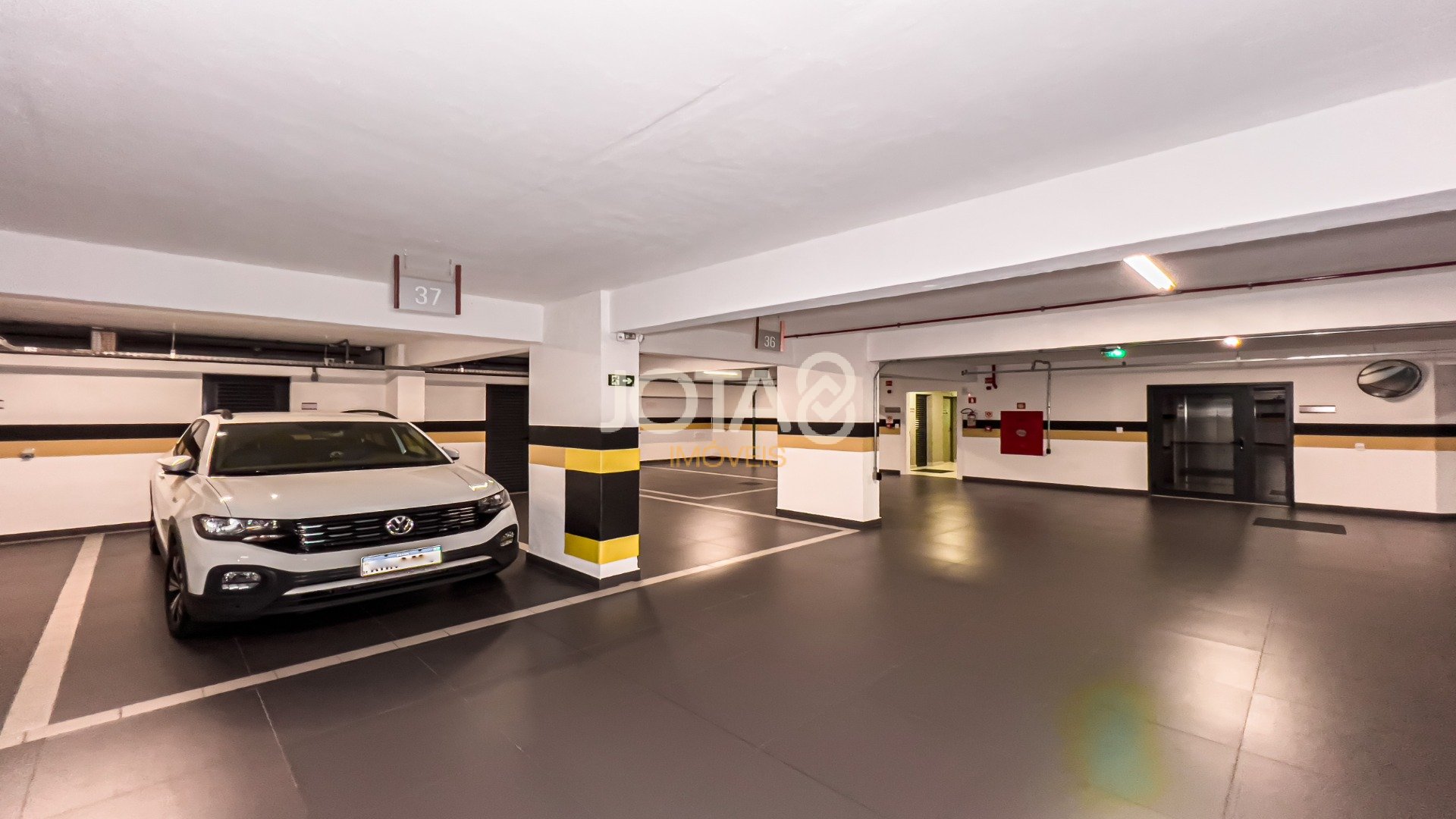 DENMARK NO CABRAL NOVO SEMI-MOBILIADO