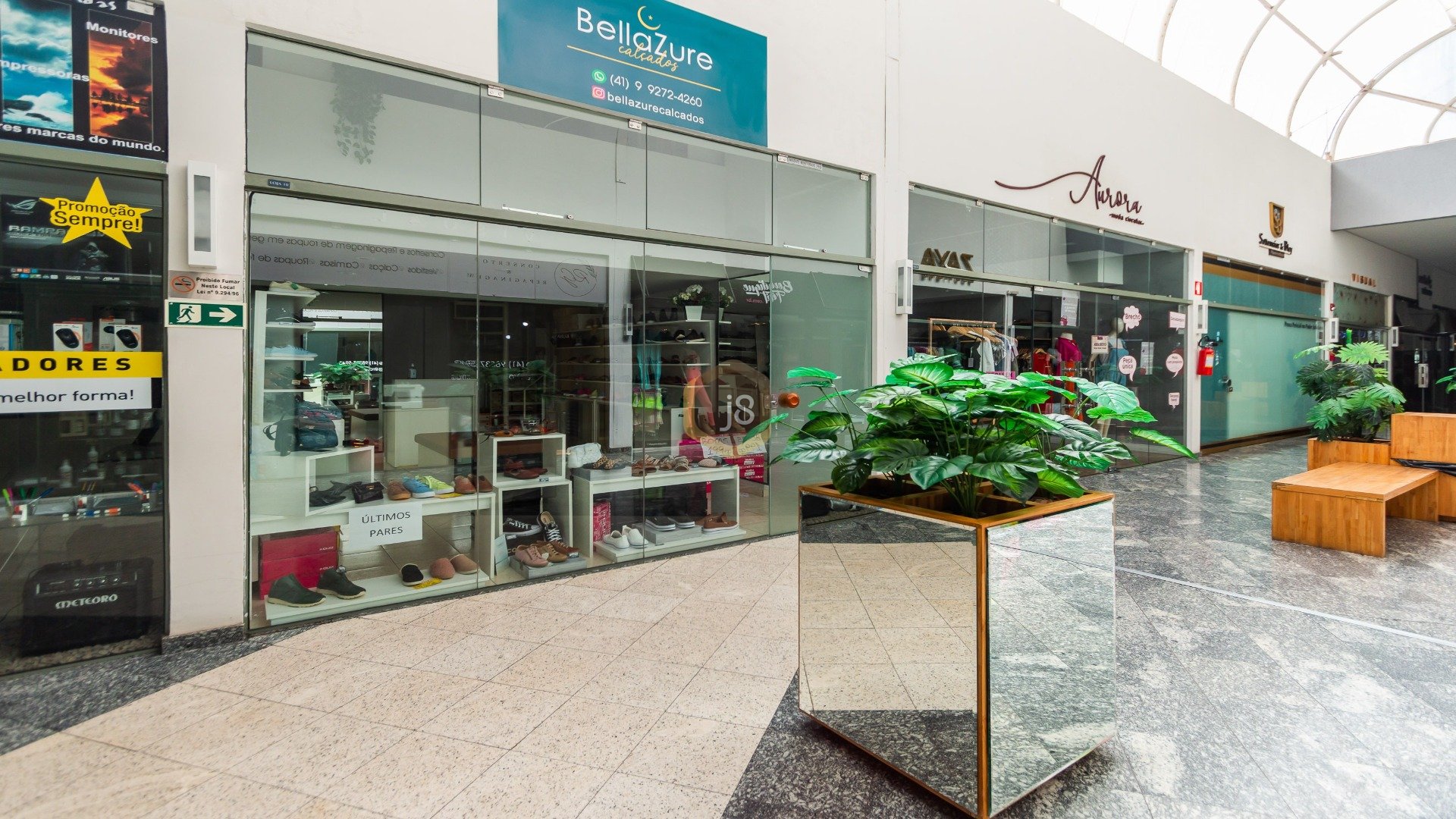 LOJA BEM LOCALIZADA NA AVENIDA DO BATEL!
