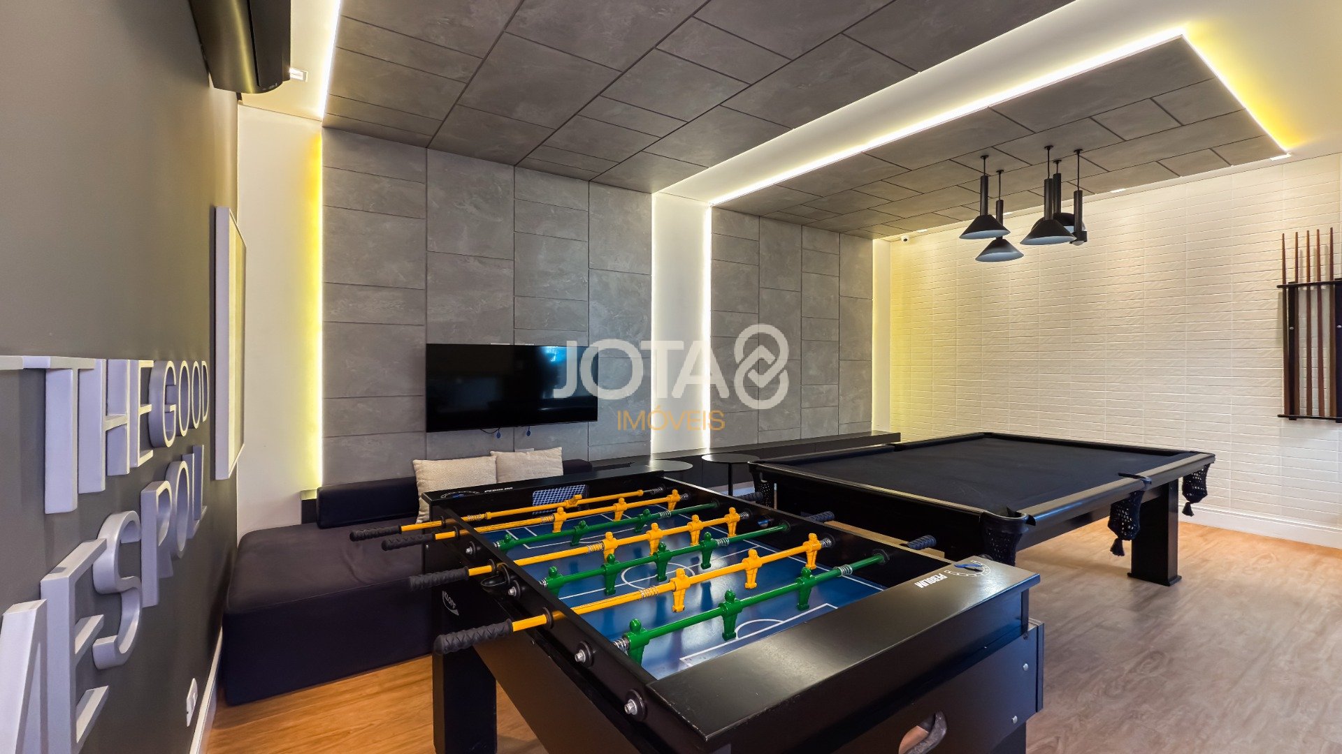 APARTAMENTO 3 QUARTOS, 4 VAGAS NO MELHOR DO AHÚ