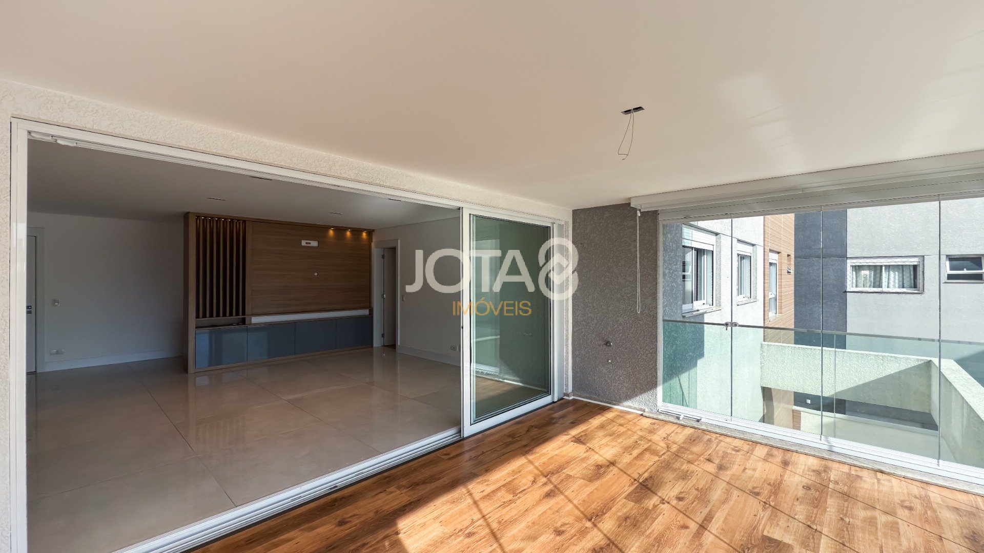 APARTAMENTO 3 QUARTOS, 4 VAGAS NO MELHOR DO AHÚ