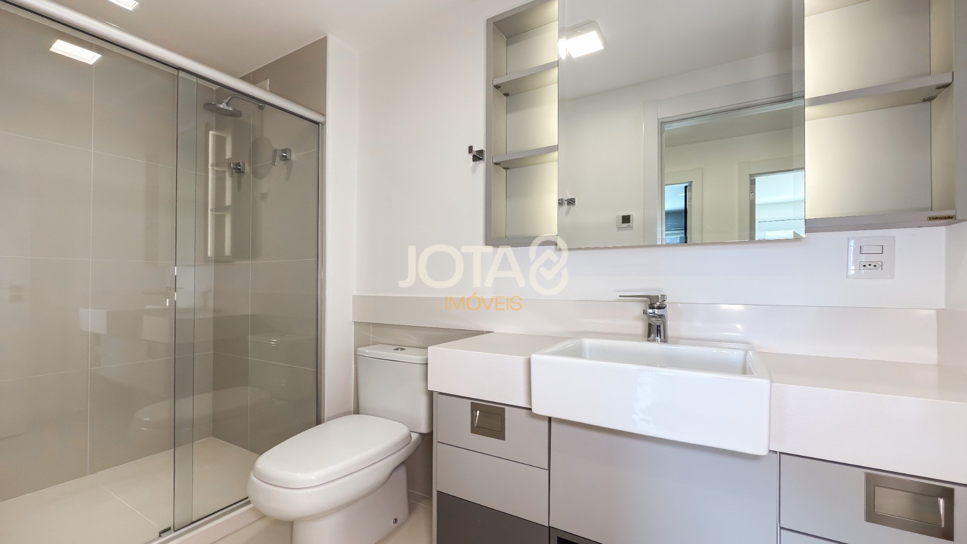 APARTAMENTO 3 QUARTOS, 4 VAGAS NO MELHOR DO AHÚ