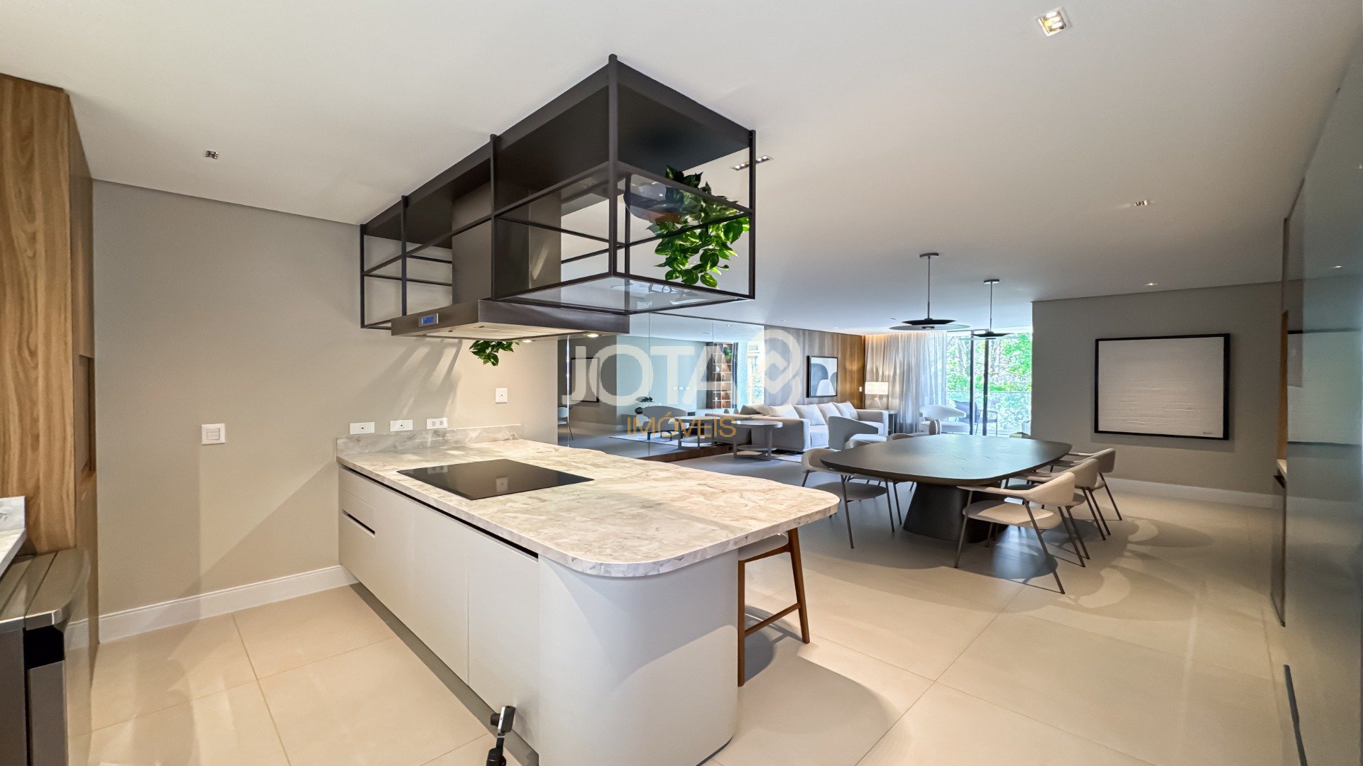 APARTAMENTO DECORADO COM 3 SUÍTES PERTO DO GRACIOSA!