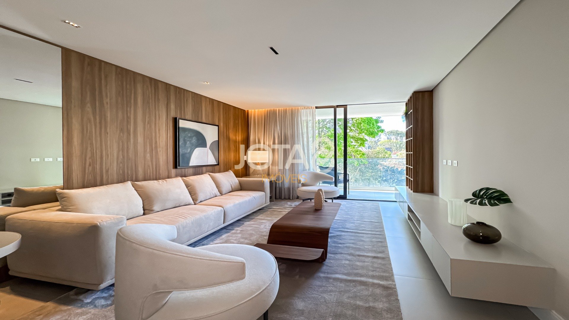 APARTAMENTO DECORADO COM 3 SUÍTES PERTO DO GRACIOSA!