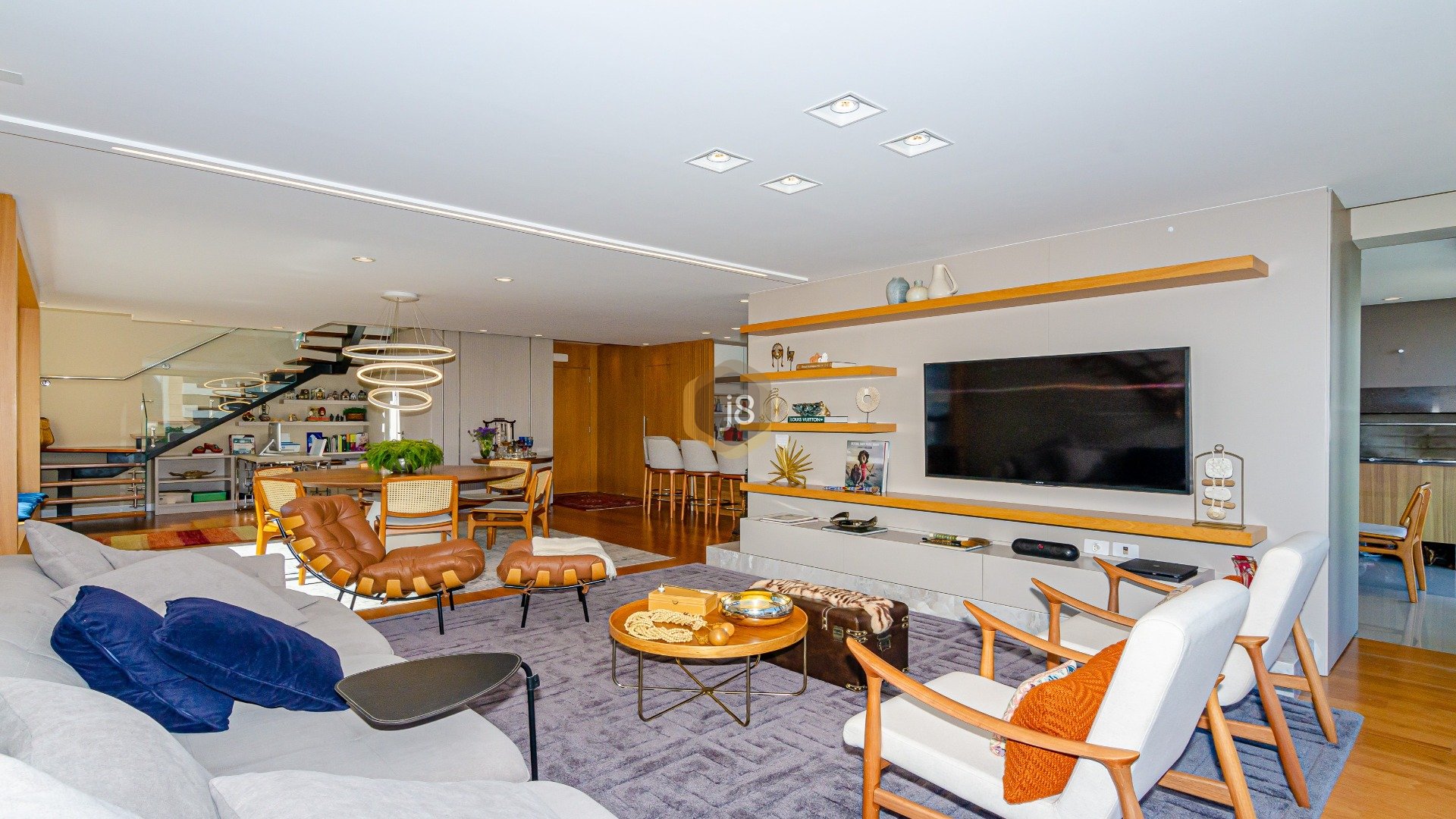DUPLEX DE ALTO PADRÃO COM 3 SUÍTES NO ALTO DA GLÓRIA