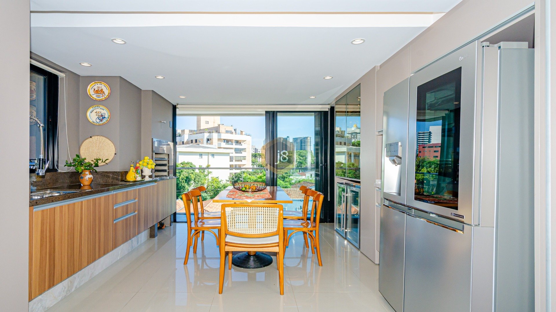 DUPLEX DE ALTO PADRÃO COM 3 SUÍTES NO ALTO DA GLÓRIA