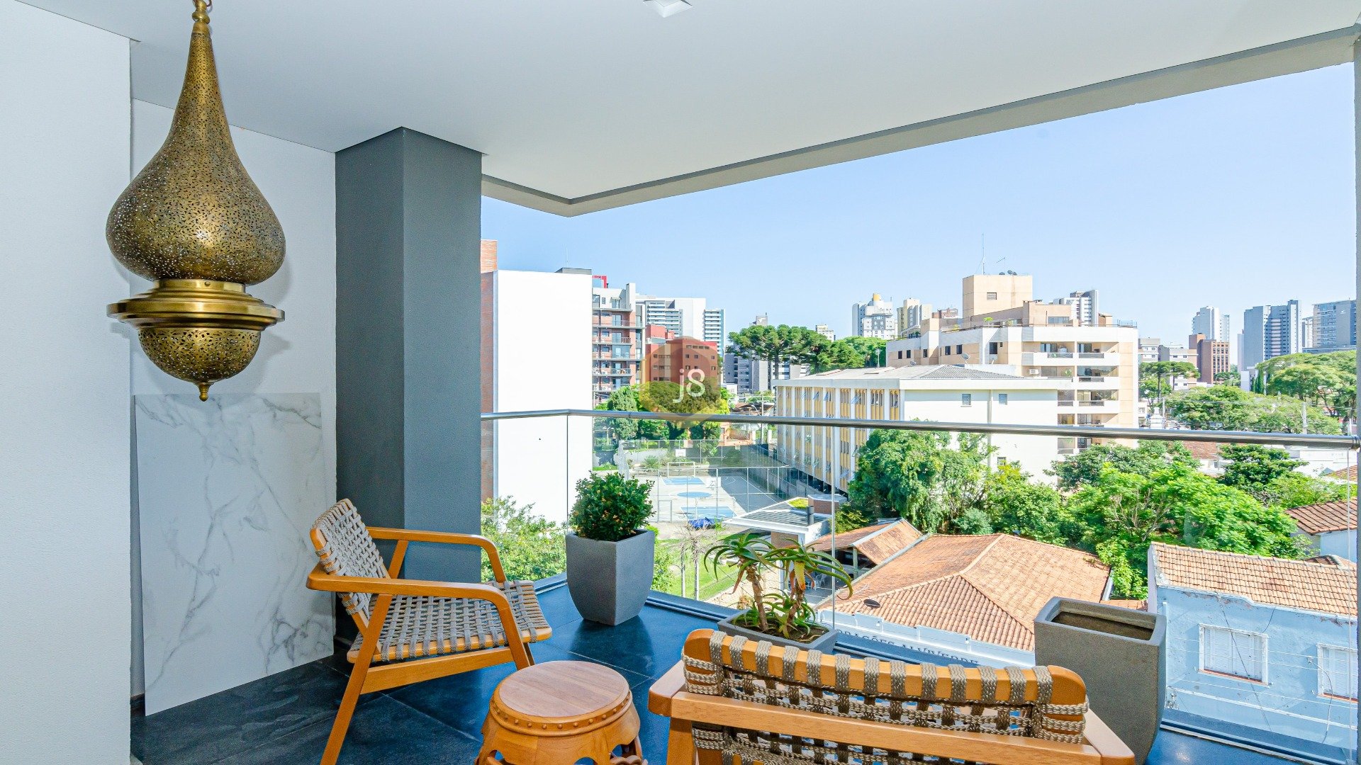 DUPLEX DE ALTO PADRÃO COM 3 SUÍTES NO ALTO DA GLÓRIA