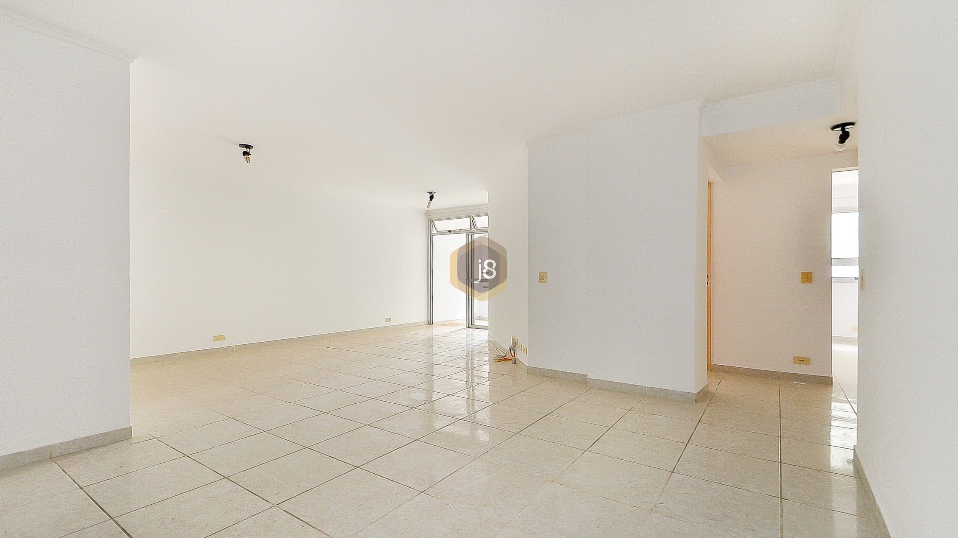 Apartamento no bairro Bigorrilho em Curitiba - Ref.: 69462 - J8 Imóveis