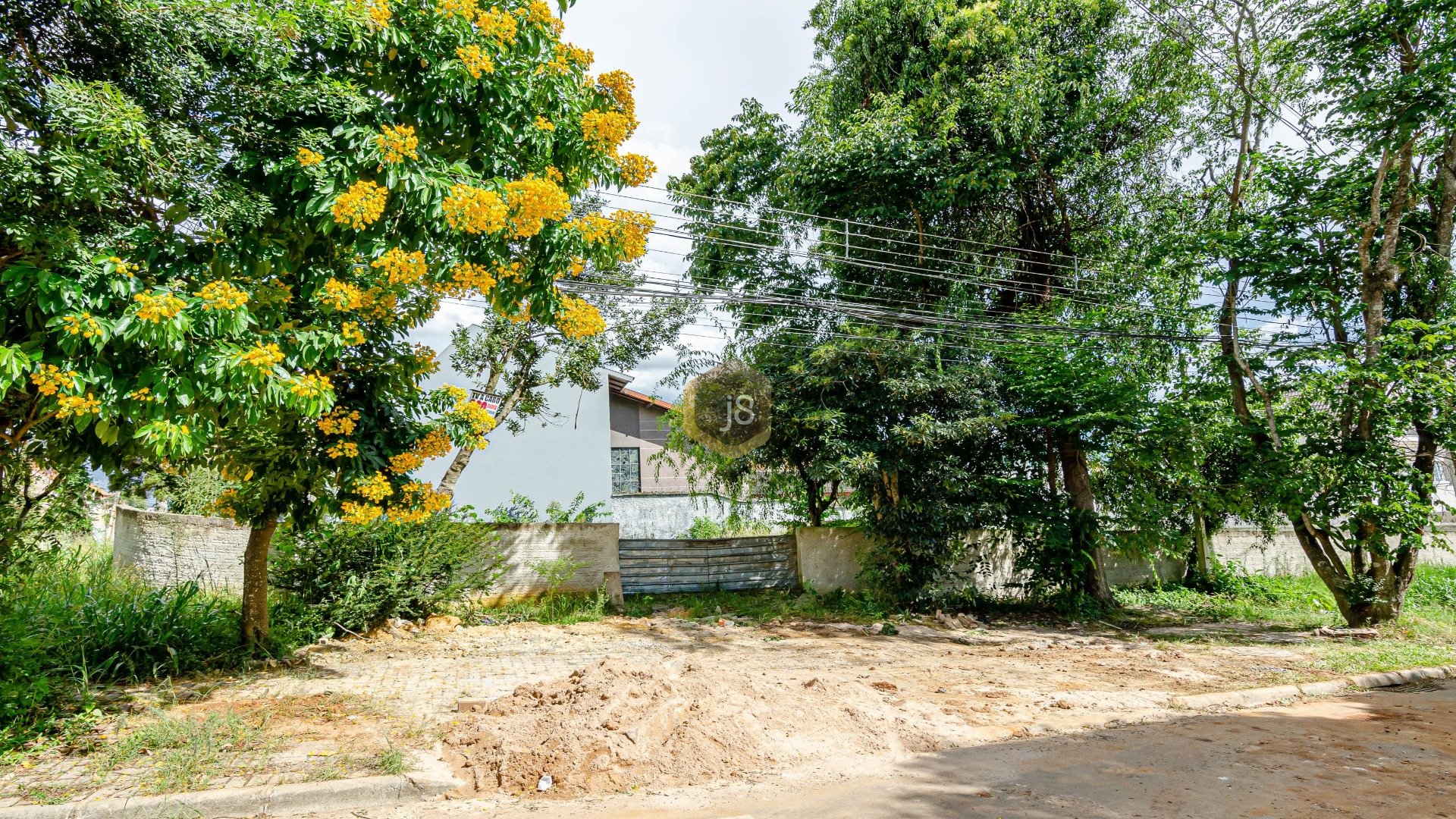 TERRENO DE ESQUINA ZR-3!