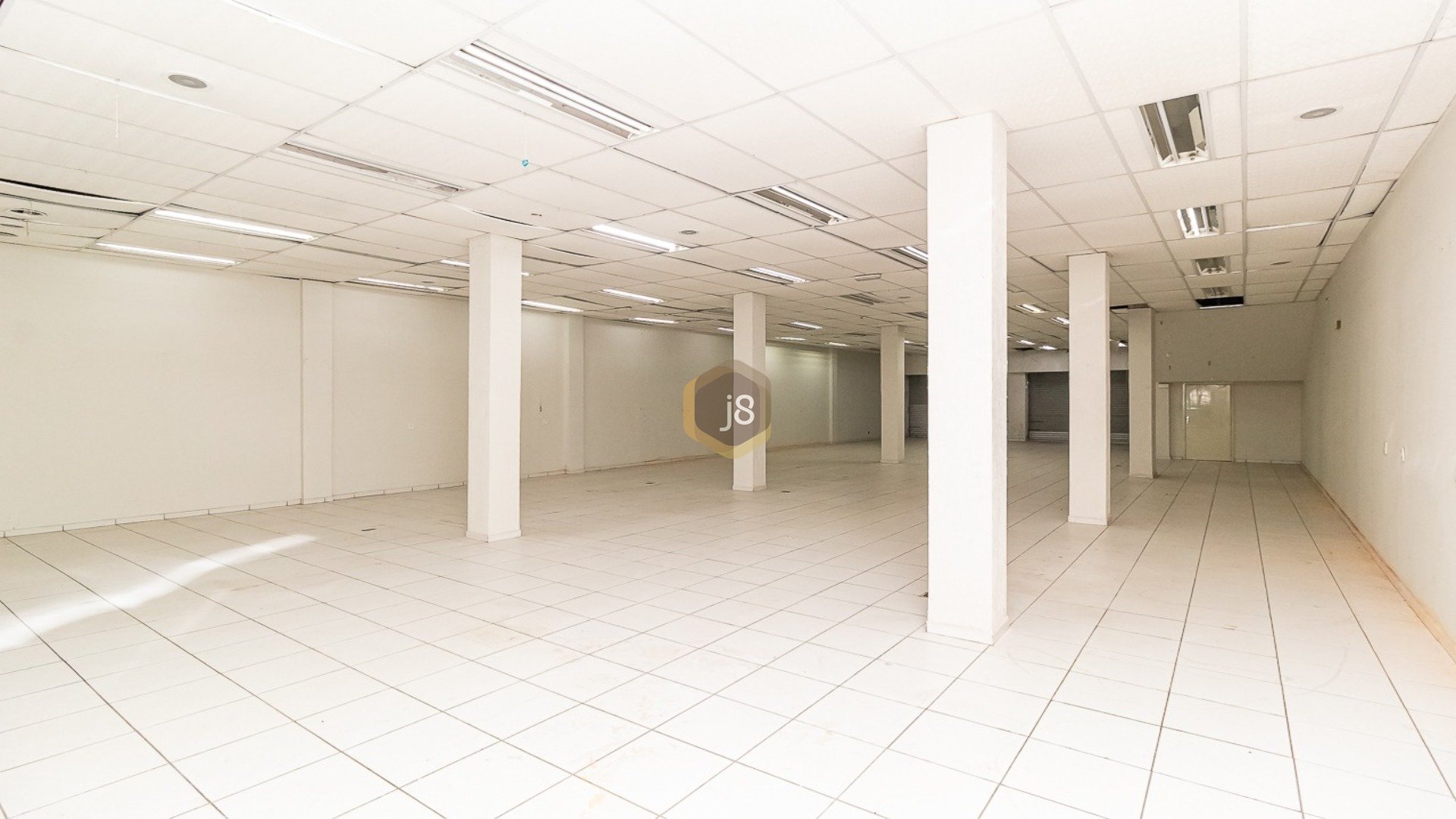 IMÓVEL COMERCIAL NO CENTRO DA CIDADE!