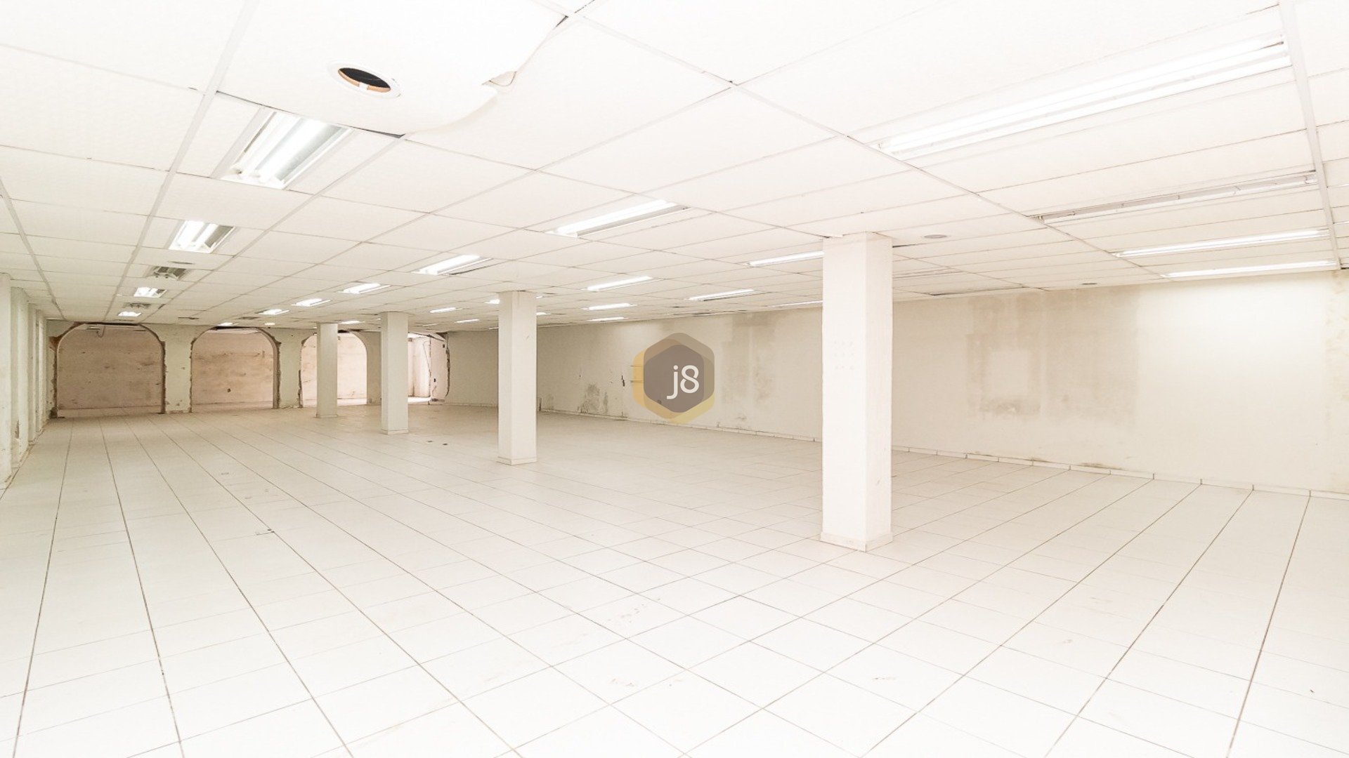 IMÓVEL COMERCIAL NO CENTRO DA CIDADE!
