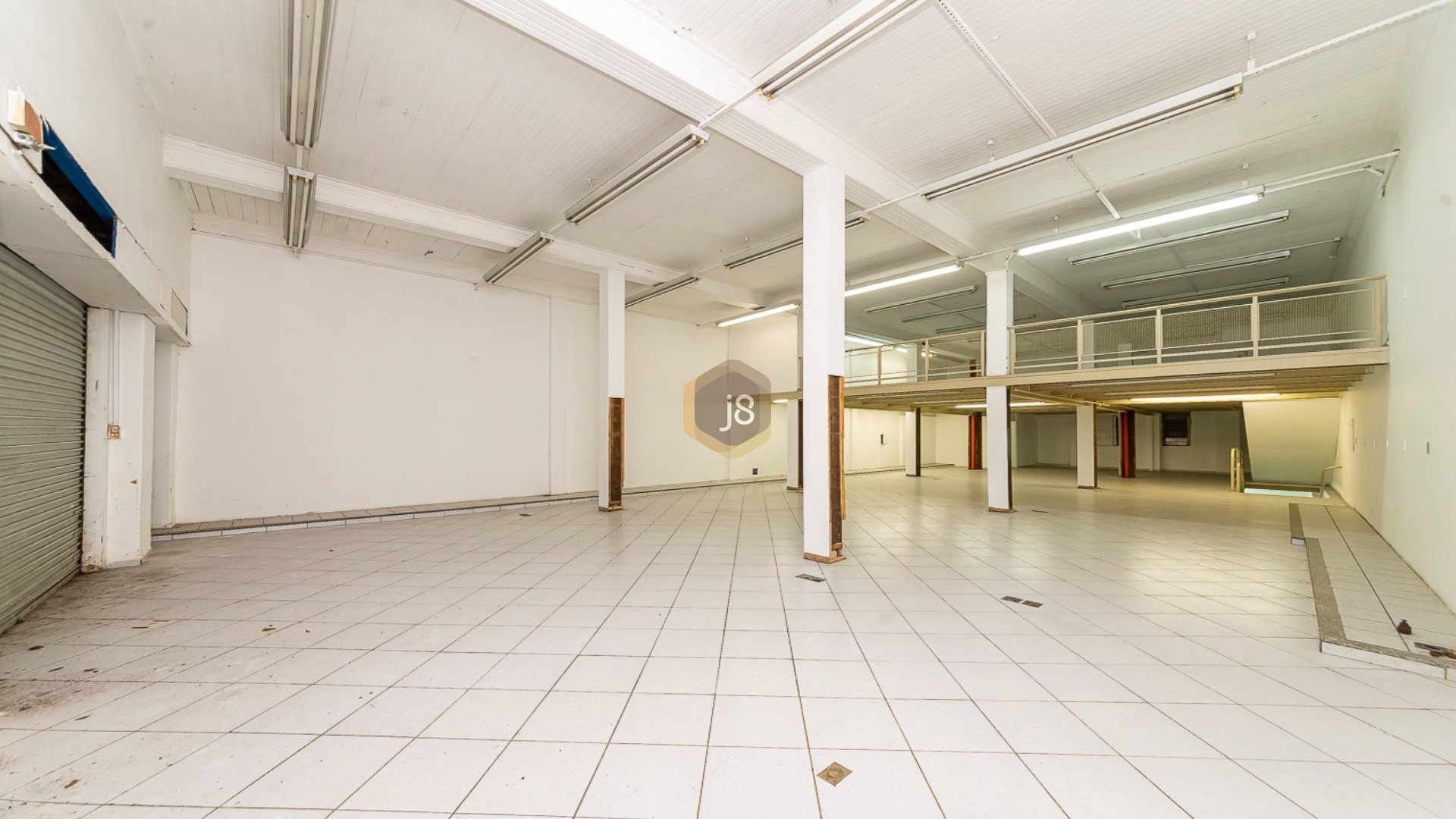 IMÓVEL COMERCIAL NO CENTRO DA CIDADE!