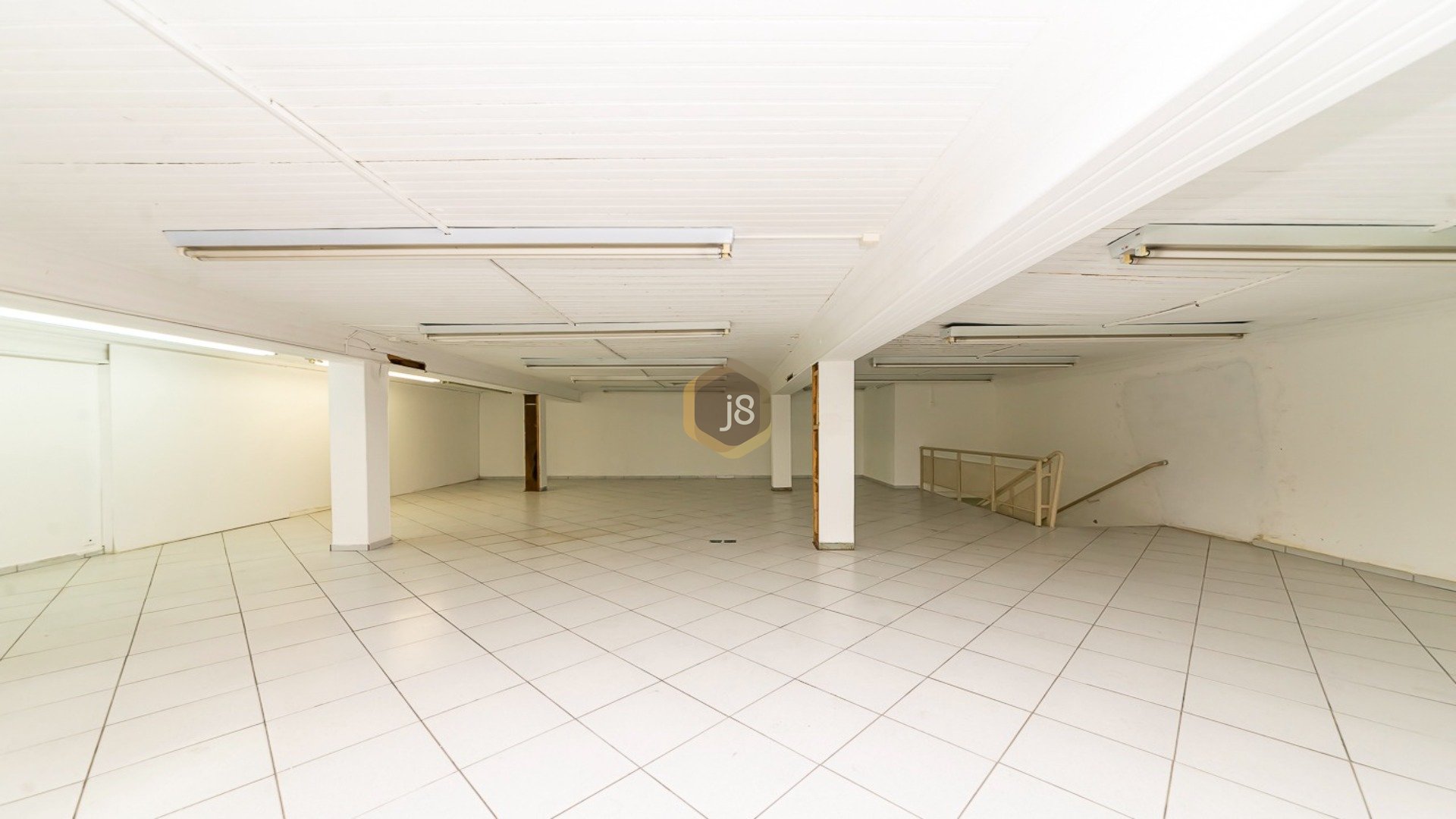IMÓVEL COMERCIAL NO CENTRO DA CIDADE!