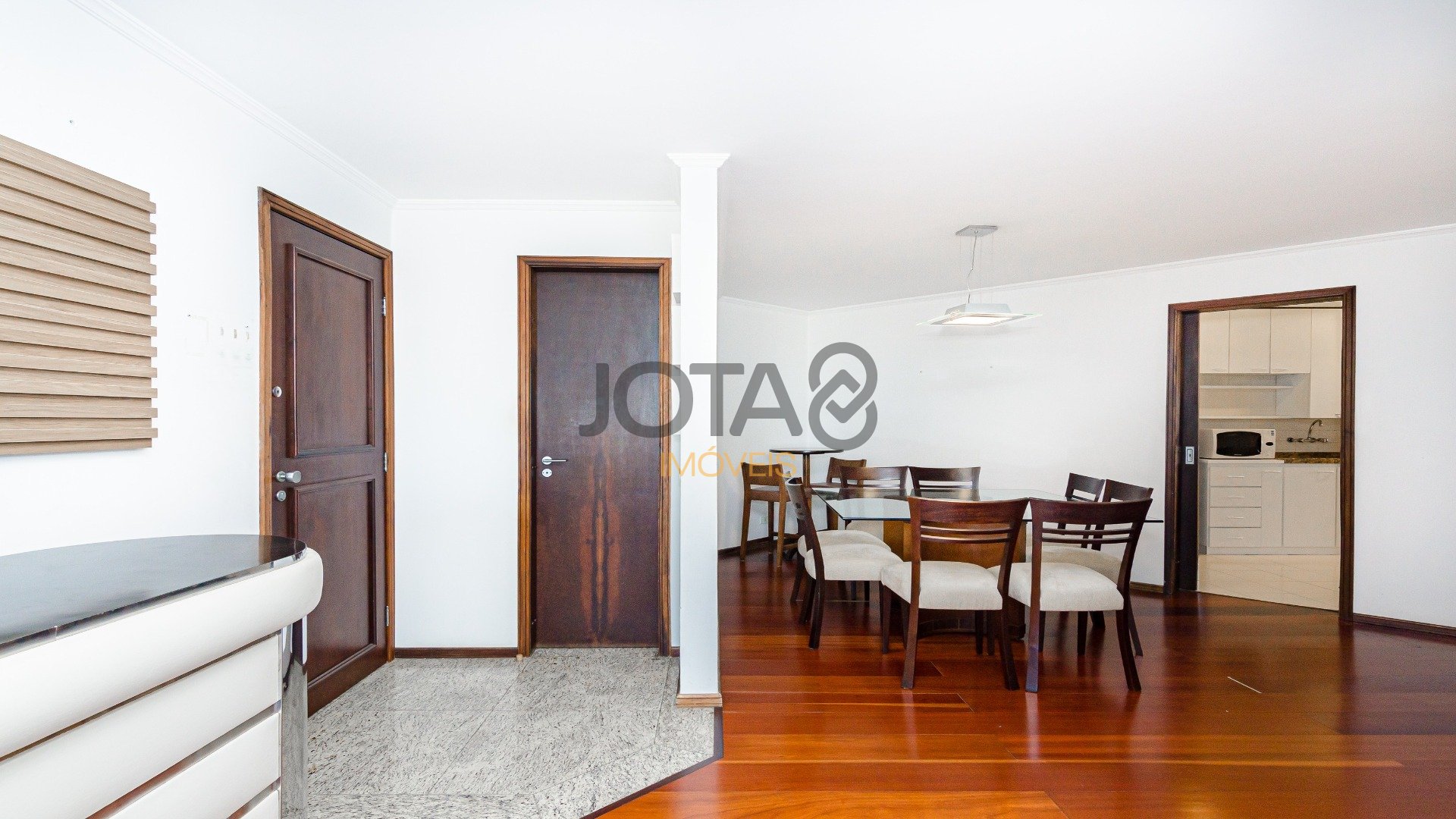 Apartamento no bairro Bigorrilho em Curitiba - Ref.: 69462 - J8 Imóveis