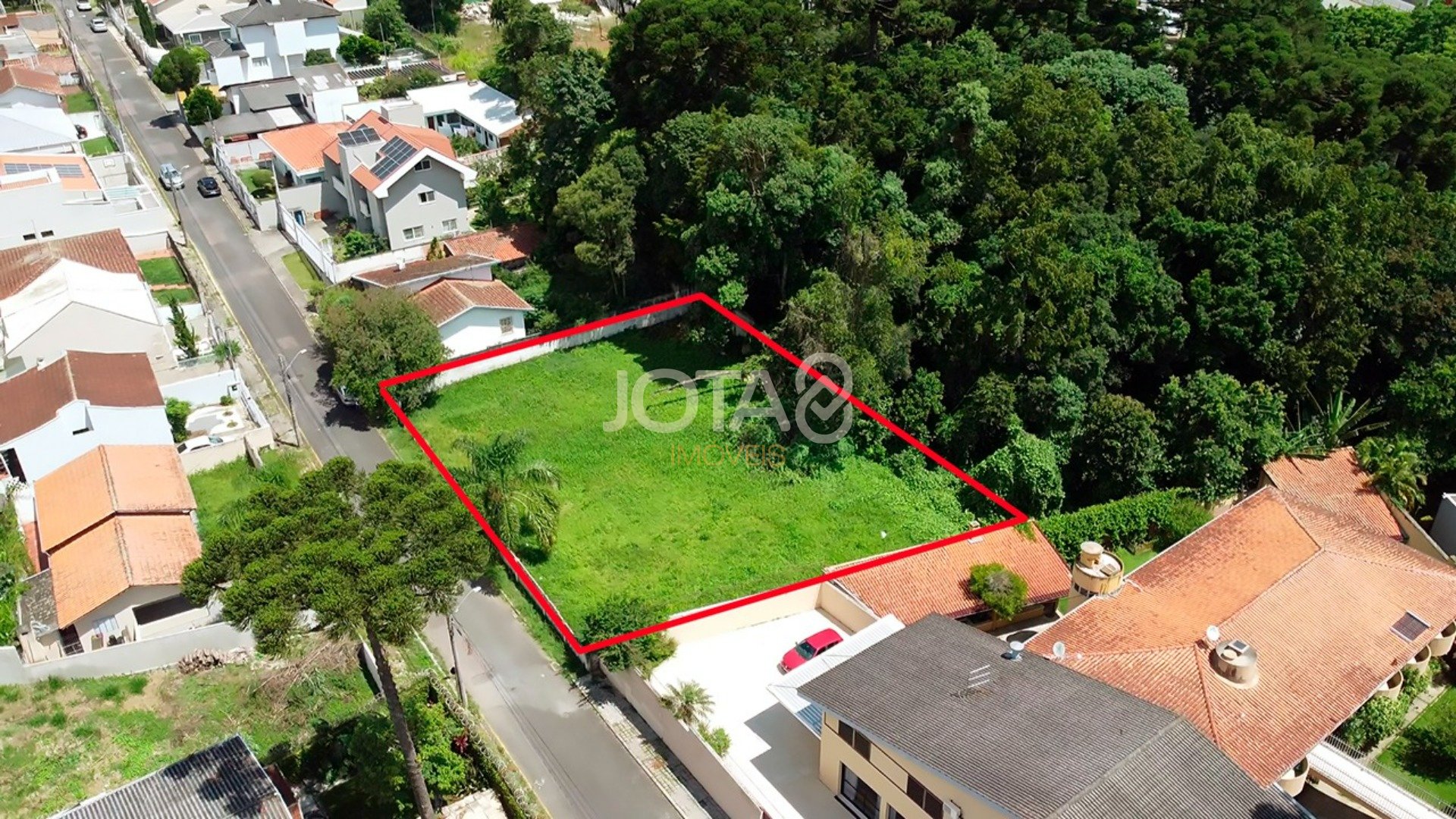 TERRENO COM ÓTIMA LOCALIZAÇÃO NO BATEL!