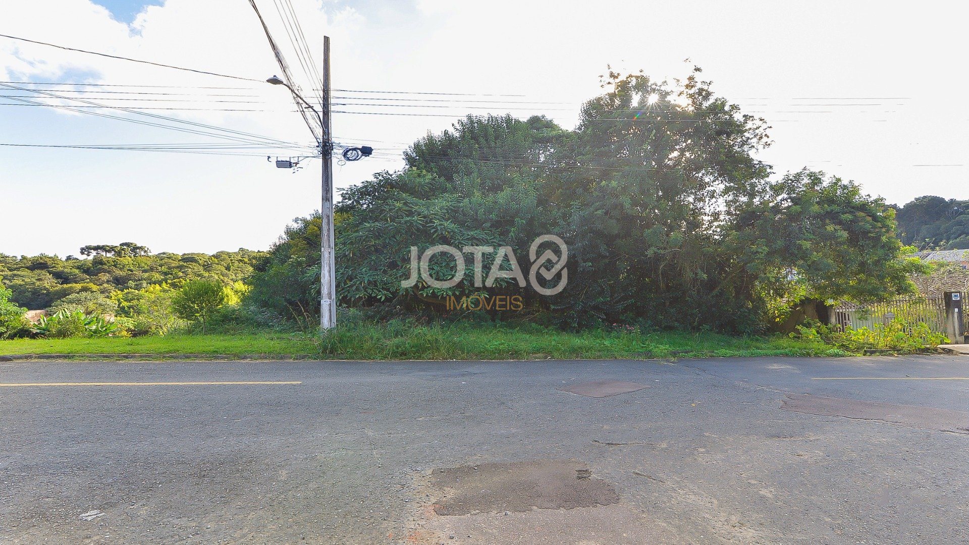 ÓTIMO TERRENO PARA CONSTRUÇÃO DE SOBRADOS!