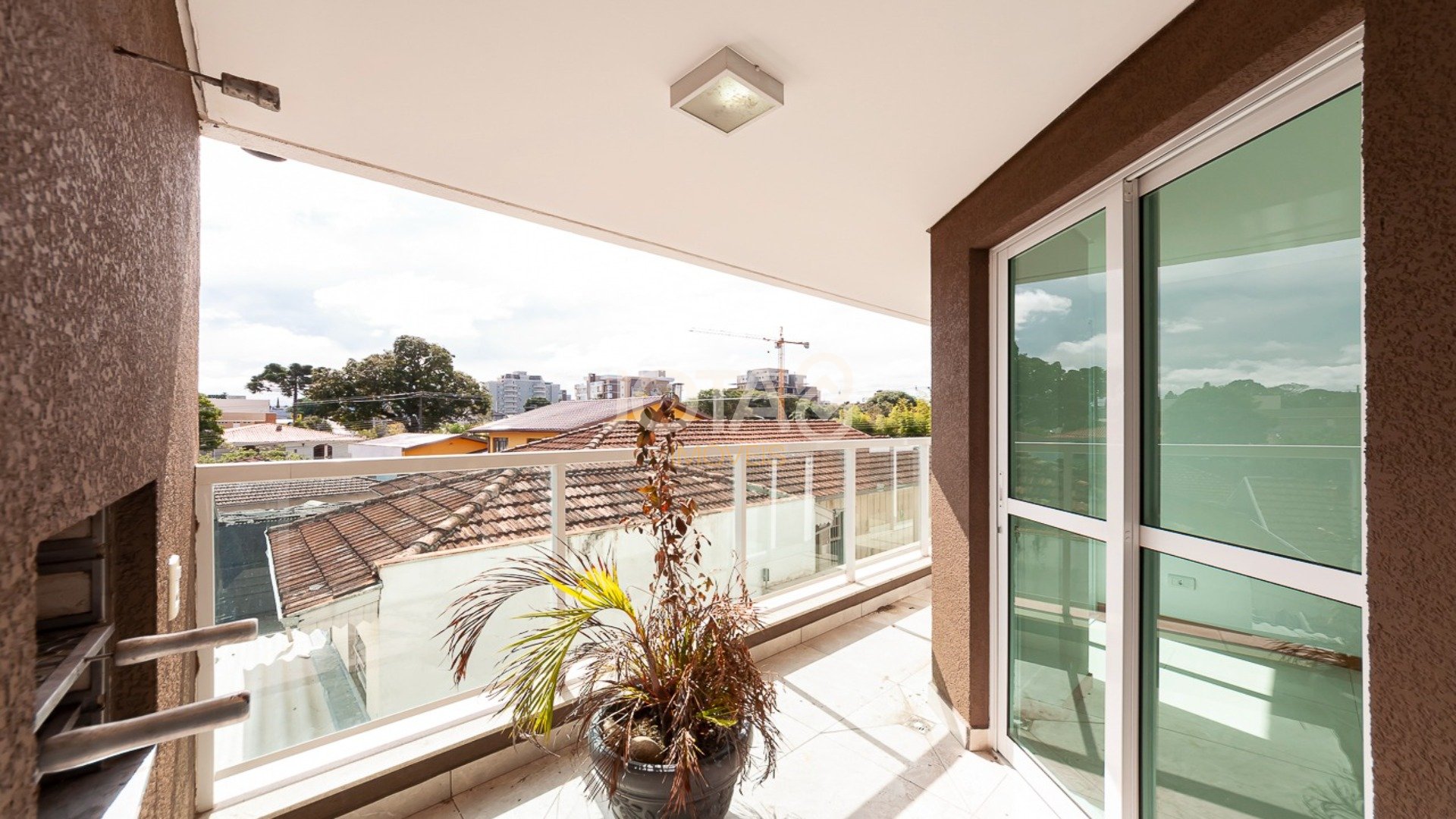 APARTAMENTO COM 2 DORMITÓRIOS NO JUVEVÊ