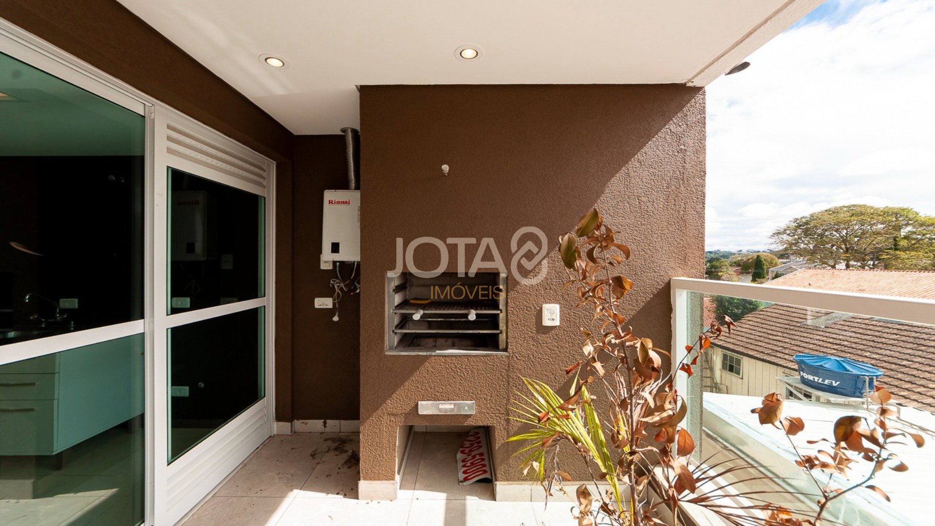 APARTAMENTO COM 2 DORMITÓRIOS NO JUVEVÊ