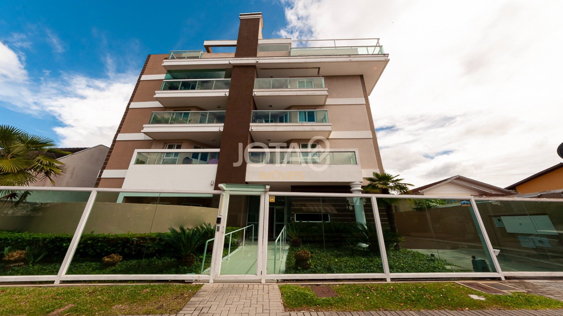 APARTAMENTO COM 2 DORMITÓRIOS NO JUVEVÊ