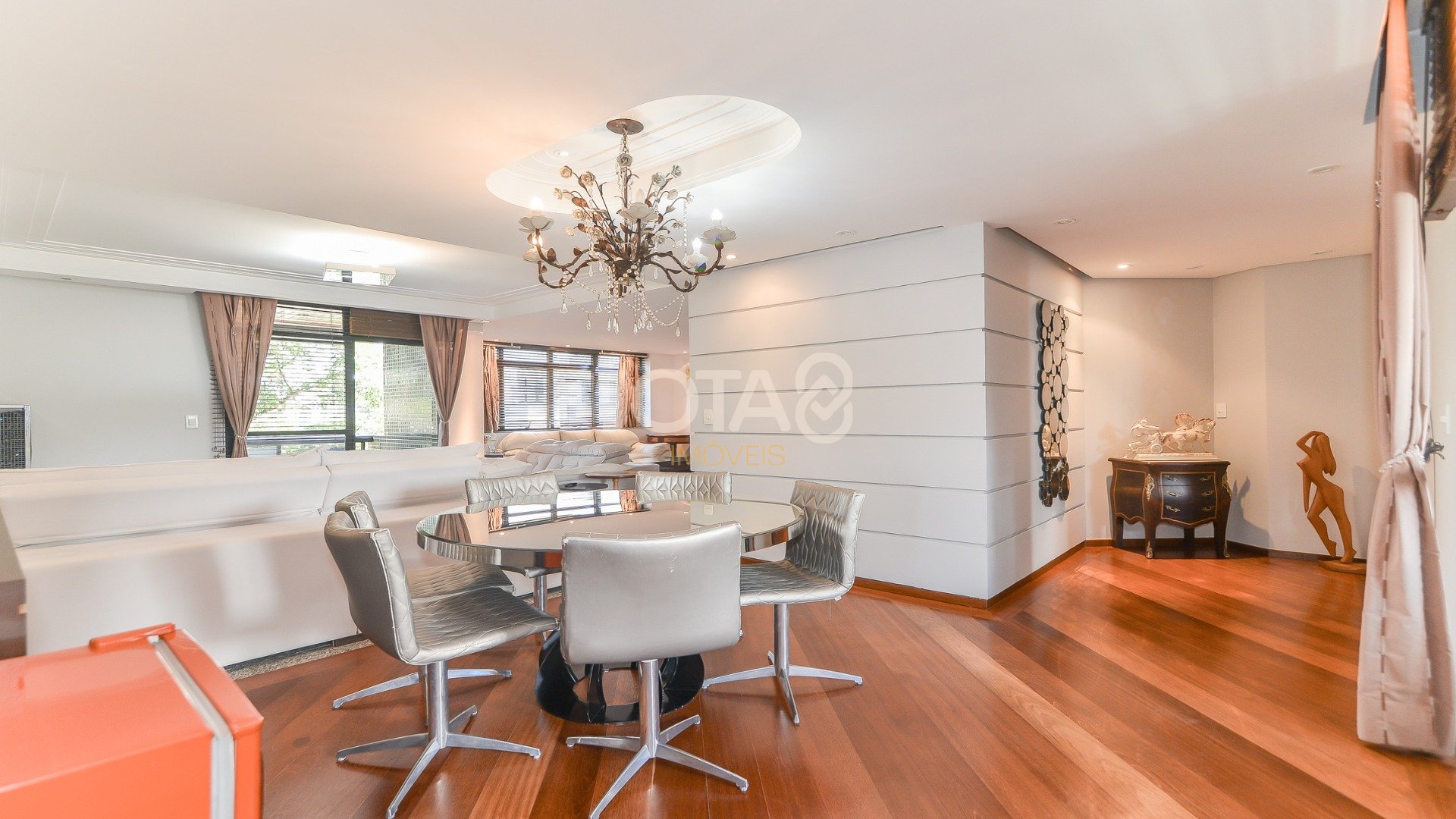 APARTAMENTO 4 QUARTOS EXCELENTE NO ALTO DA GLÓRIA