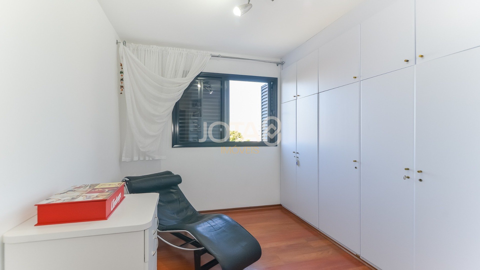 APARTAMENTO 4 QUARTOS EXCELENTE NO ALTO DA GLÓRIA